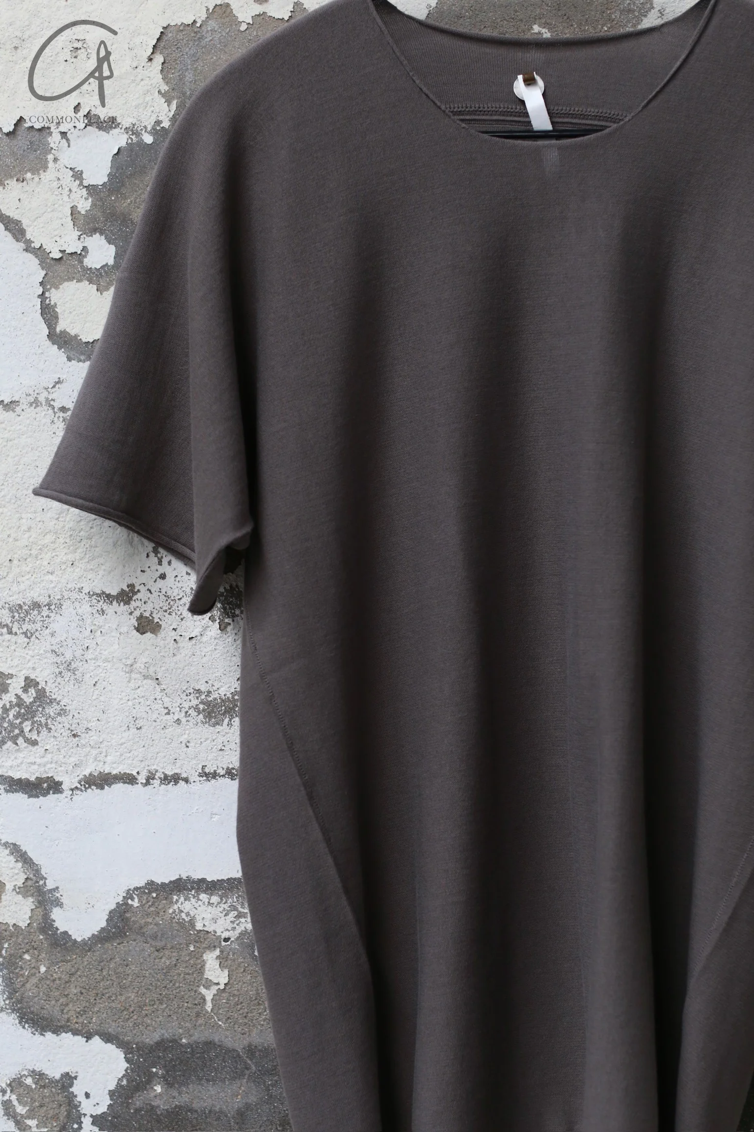 LABEL UNDER CONSTRUCTION Parabola Zipper Seamed Medium Tee LUC-YMTS12-ZER2-MG-ML - Image 2
