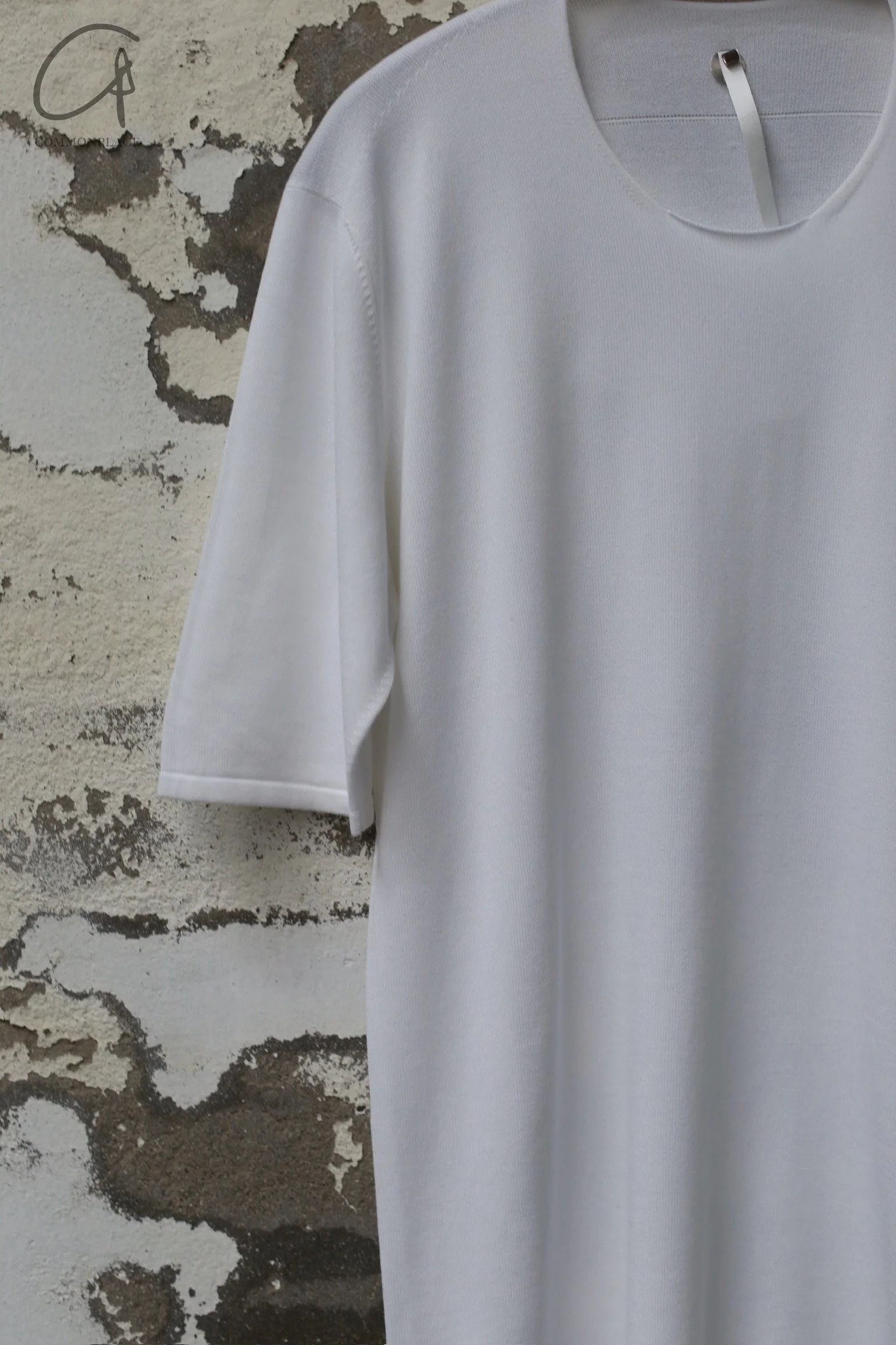 LABEL UNDER CONSTRUCTION Seamless shoulder T-shirt Italy LUC-YMTS177-ZER3-OW - Image 2