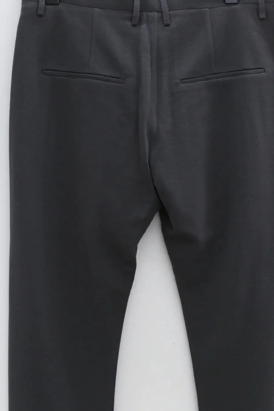 label under construction slim fit trousers 41CMPN09 ZER1 MG - Image 3