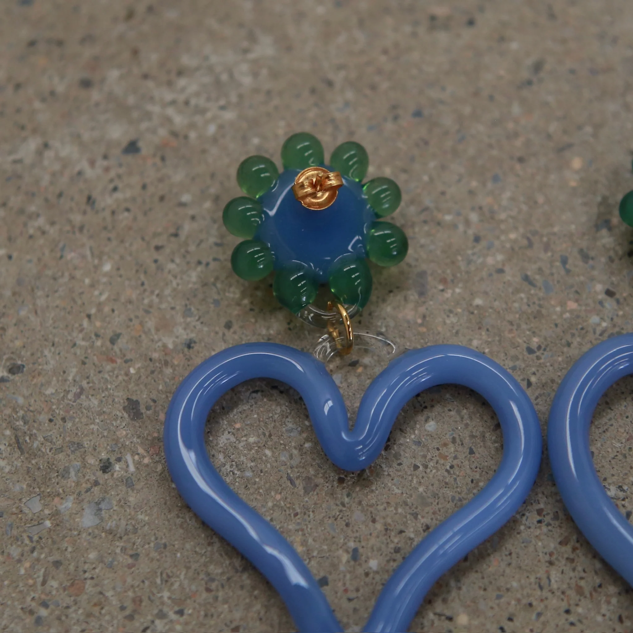 LEVENS 25 Autumn and Winter Heart-shaped Earrings LVS-AW25XLHRTE-BL/GRN-WHITE/BLUE - Image 3