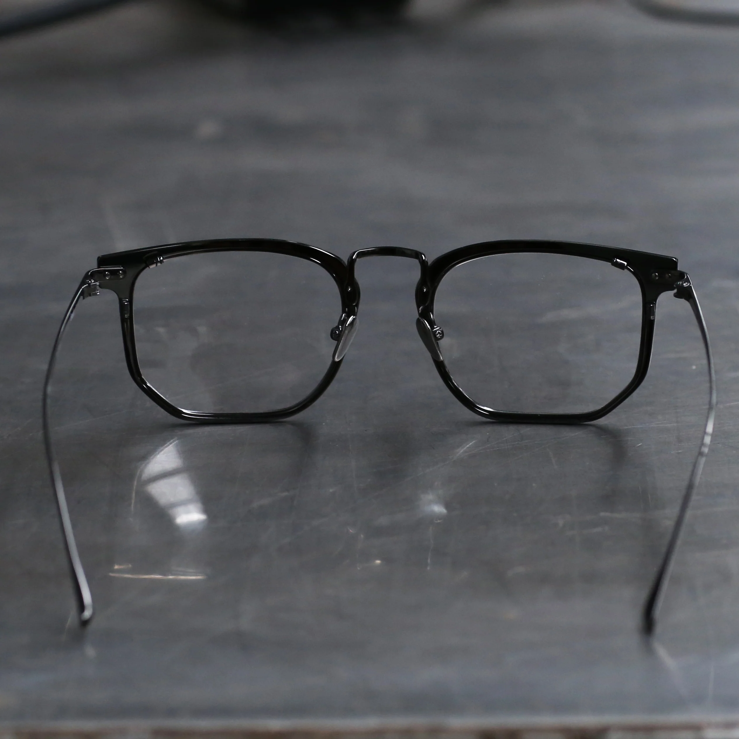LINDA FARROW LFL1113C2OPT Sol Barker black frame glasses - Image 5