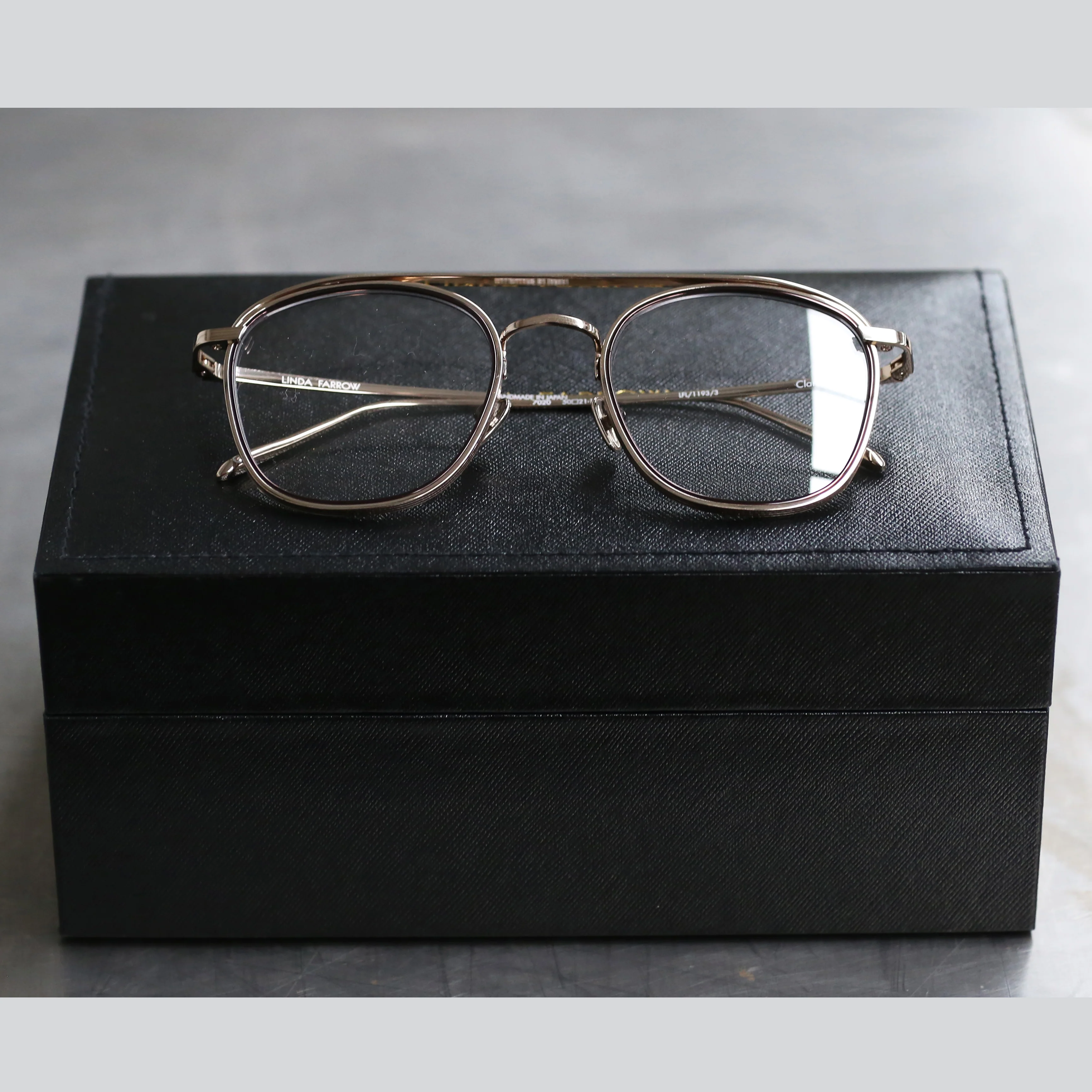 LINDA FARROW LFL1193C3OPT Clark Light Gold Glasses - Image 2