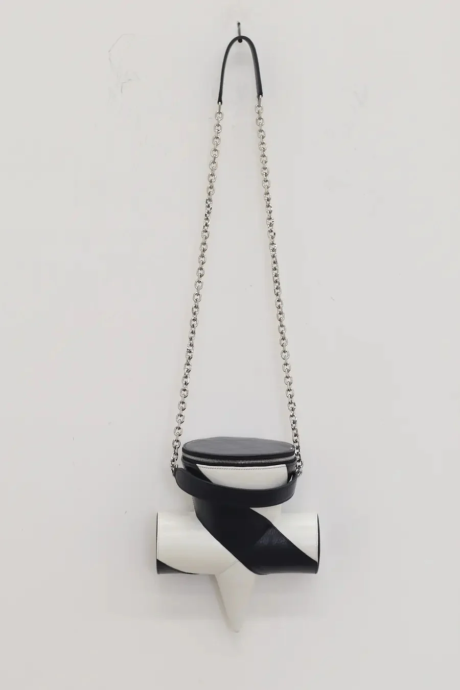 Louis Shengtao Chen Blue/White Cone Spiral Chain Bag 2251293 PLSC13 - Image 6