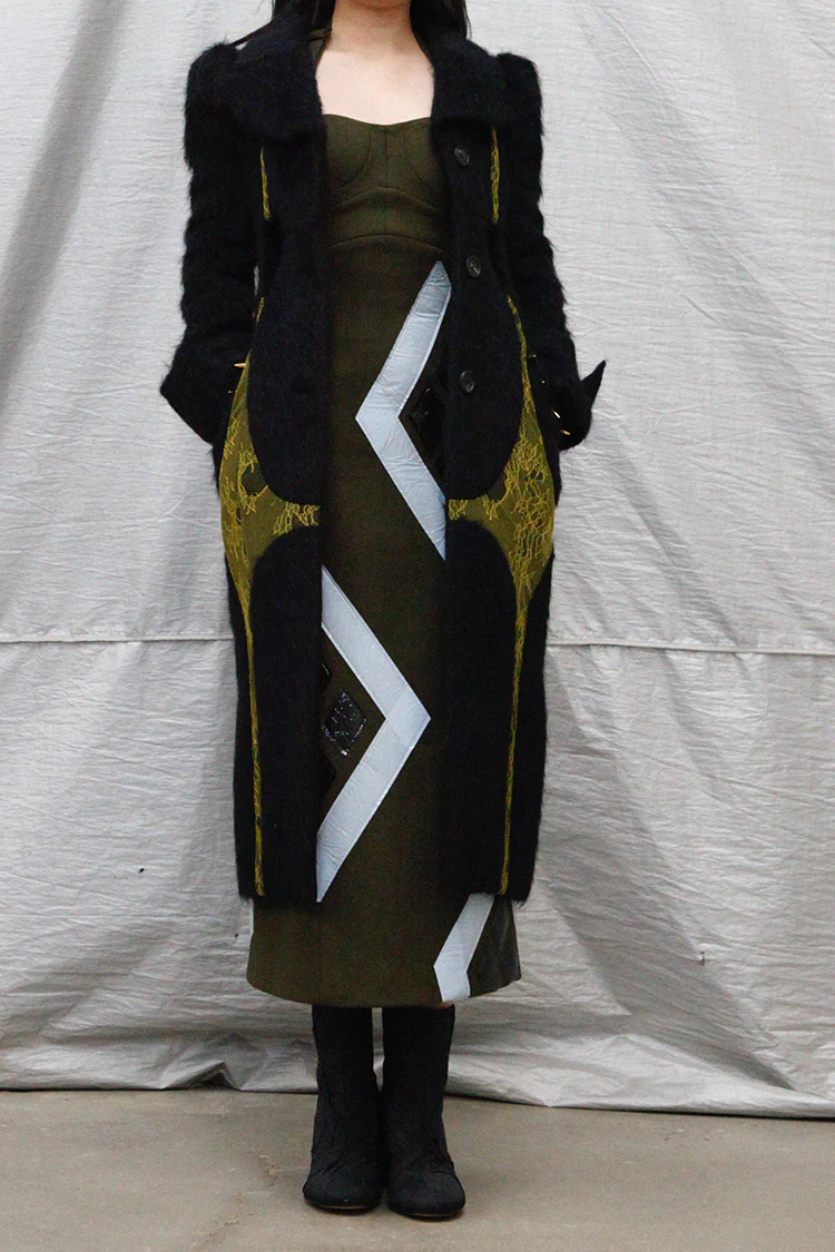 Louis Shengtao Chen Goat wool and lace star lady coat 2250149 - Image 4