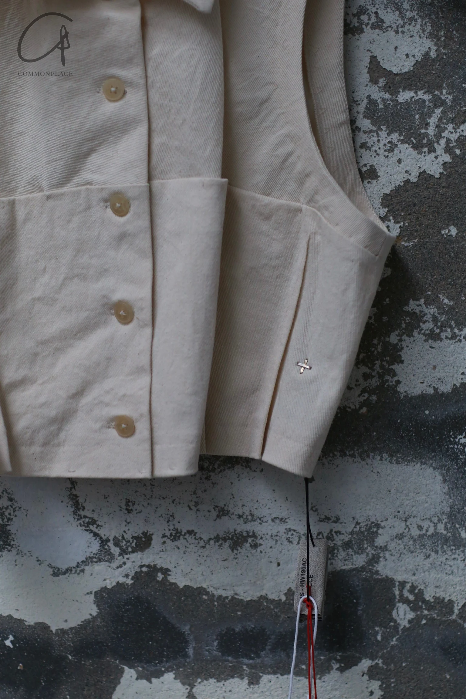 m.a+ Maurizio Amadei Sleeveless Pleated Cropped Jacket/Skirt Italy Artisan MA-HW190AC CCE-NATURAL Top HW190AC K124 - Image 2