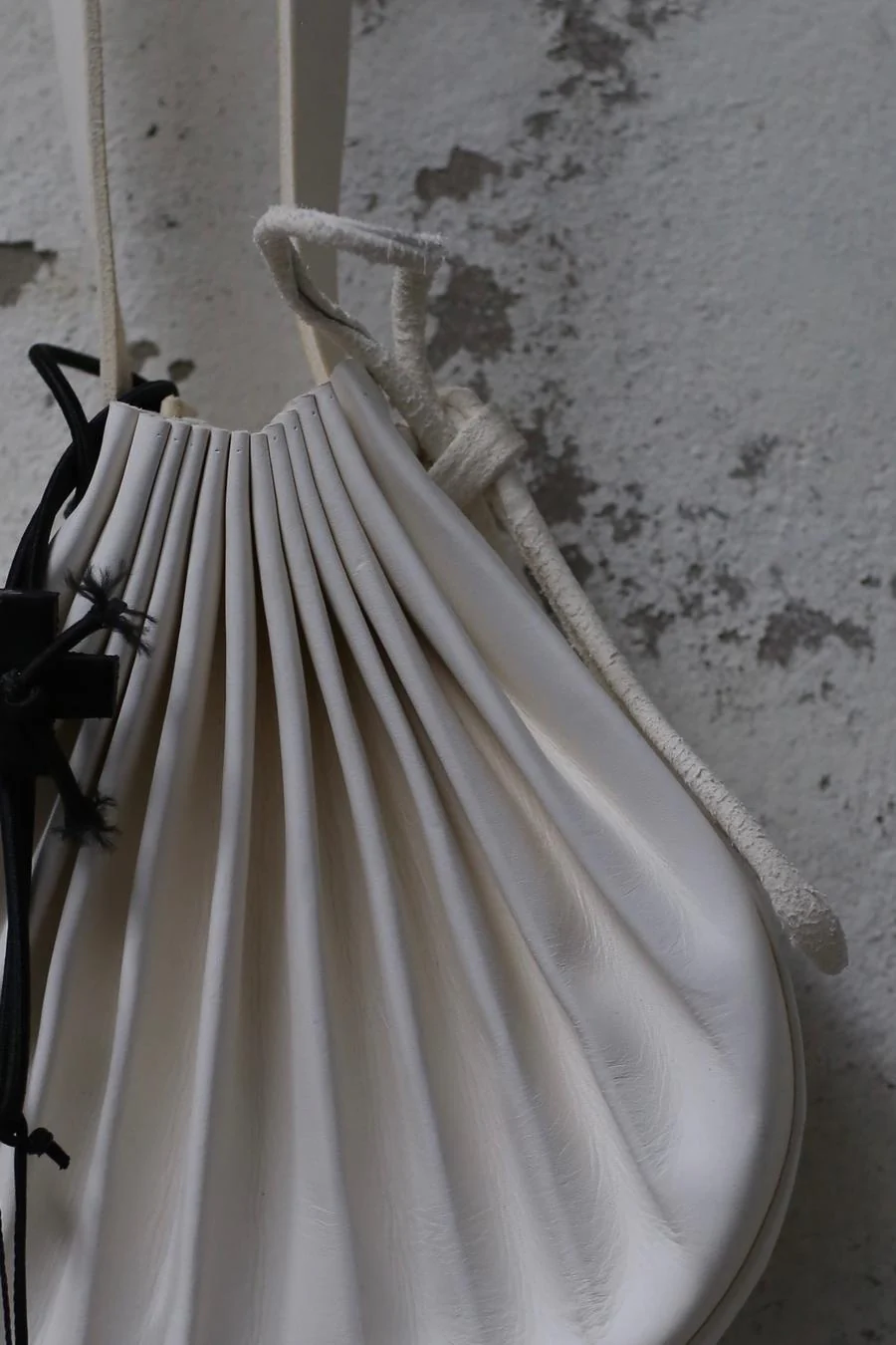 m.a+ Shell Bag Collection Italian Handmade MA-B7031A/S-VA1.0-BAI White Small PM203 - Image 3
