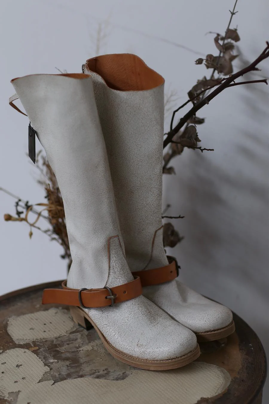 m.a+ Super High Buckle Back Zip Boots SW6C4Z CUR.R 1.5 White - Image 2