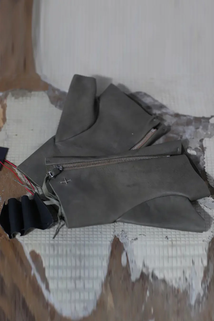 m.a+ calfskin zipper short gloves Italy MA-AH30Z-VISO 0.9-ALOE
