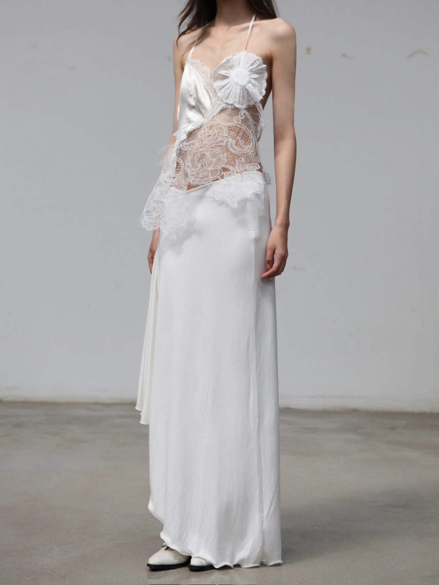 Maison Yiy Lace-trimmed Halter Neck Camisole Top MY-MY26SA02-1-Ivory - Image 5