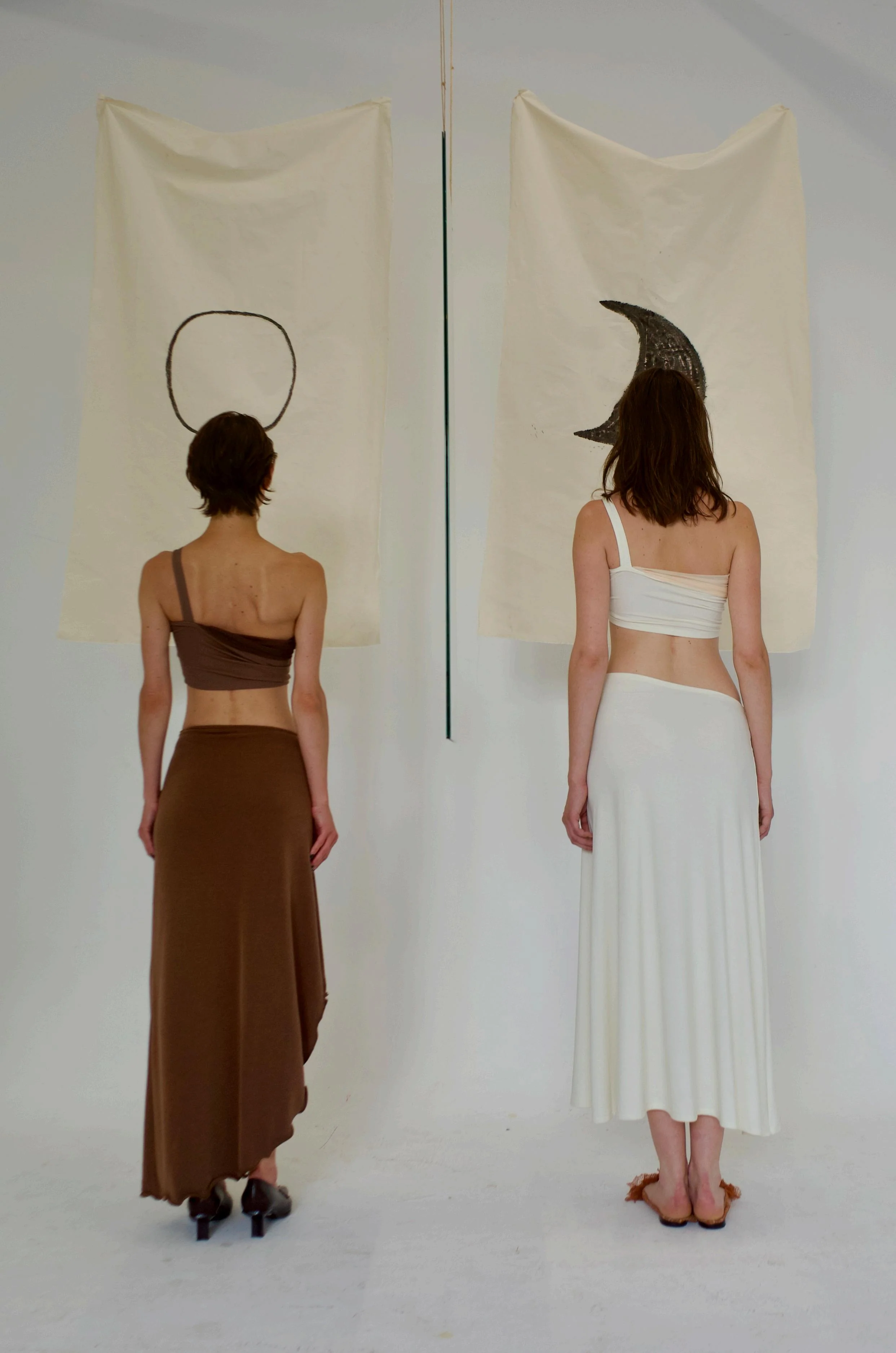 Maison Yiy One-Shoulder Cropped Vest Top MY-MY26SA03-1-Ivory - Image 13