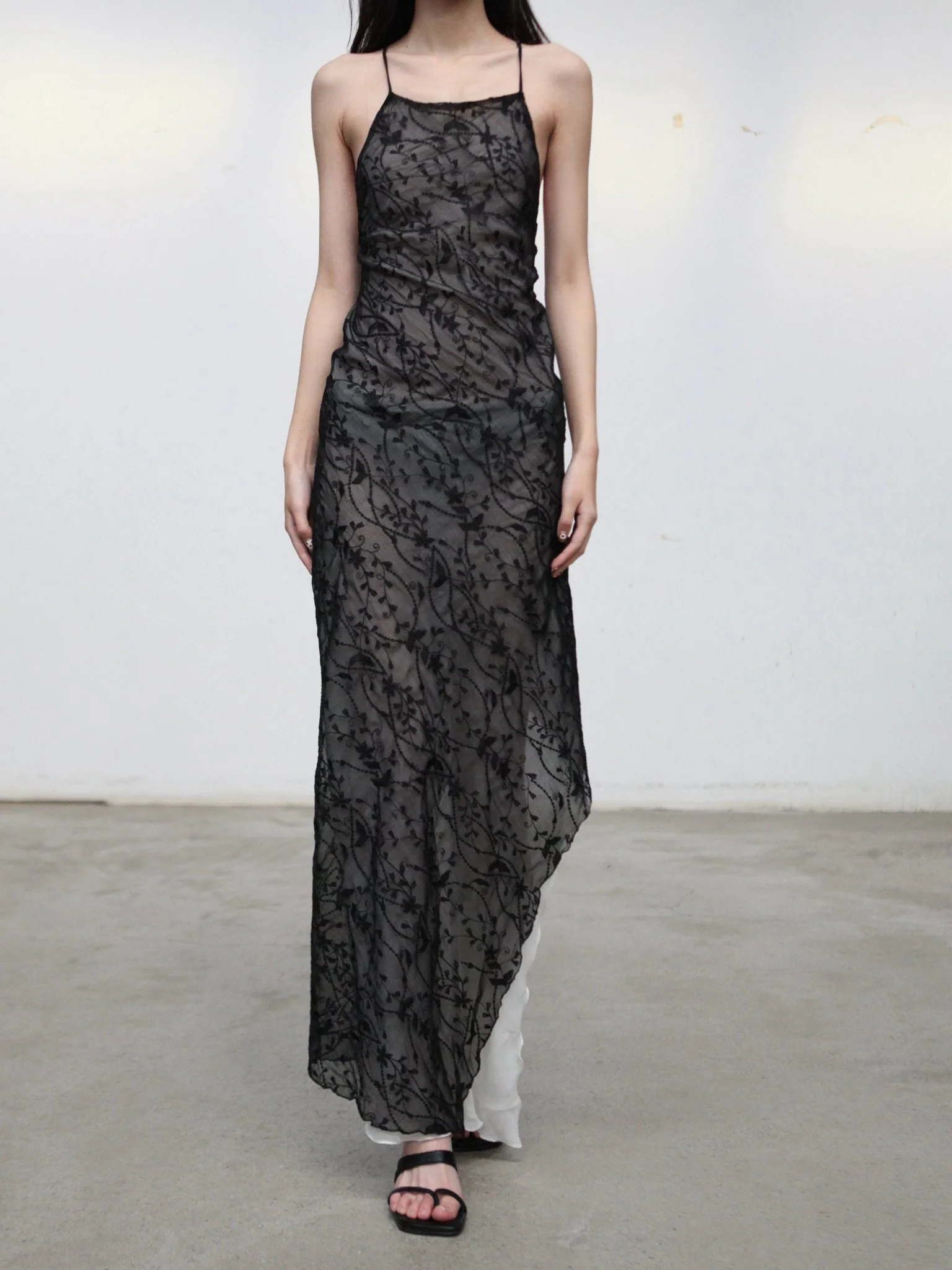 Maison Yiy Spring/Summer 2026 Veil Wrap Dress MY-MYS26C14-2-Black Vine Lace - Image 3