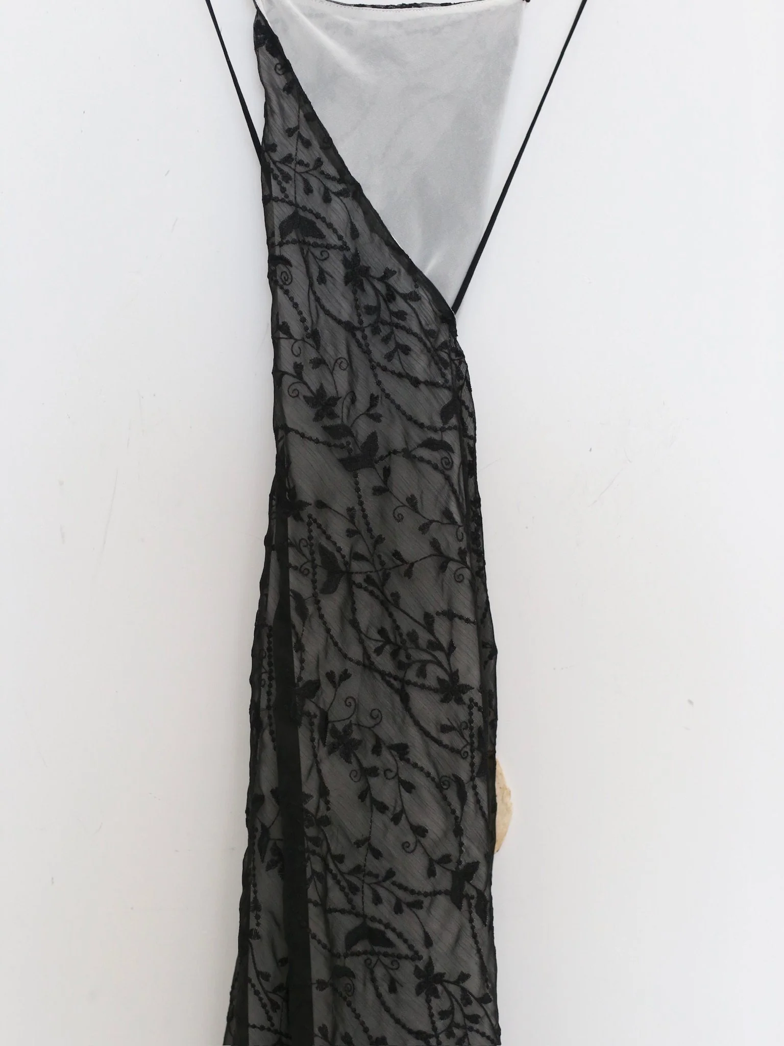 Maison Yiy Spring/Summer 2026 Veil Wrap Dress MY-MYS26C14-2-Black Vine Lace - Image 8