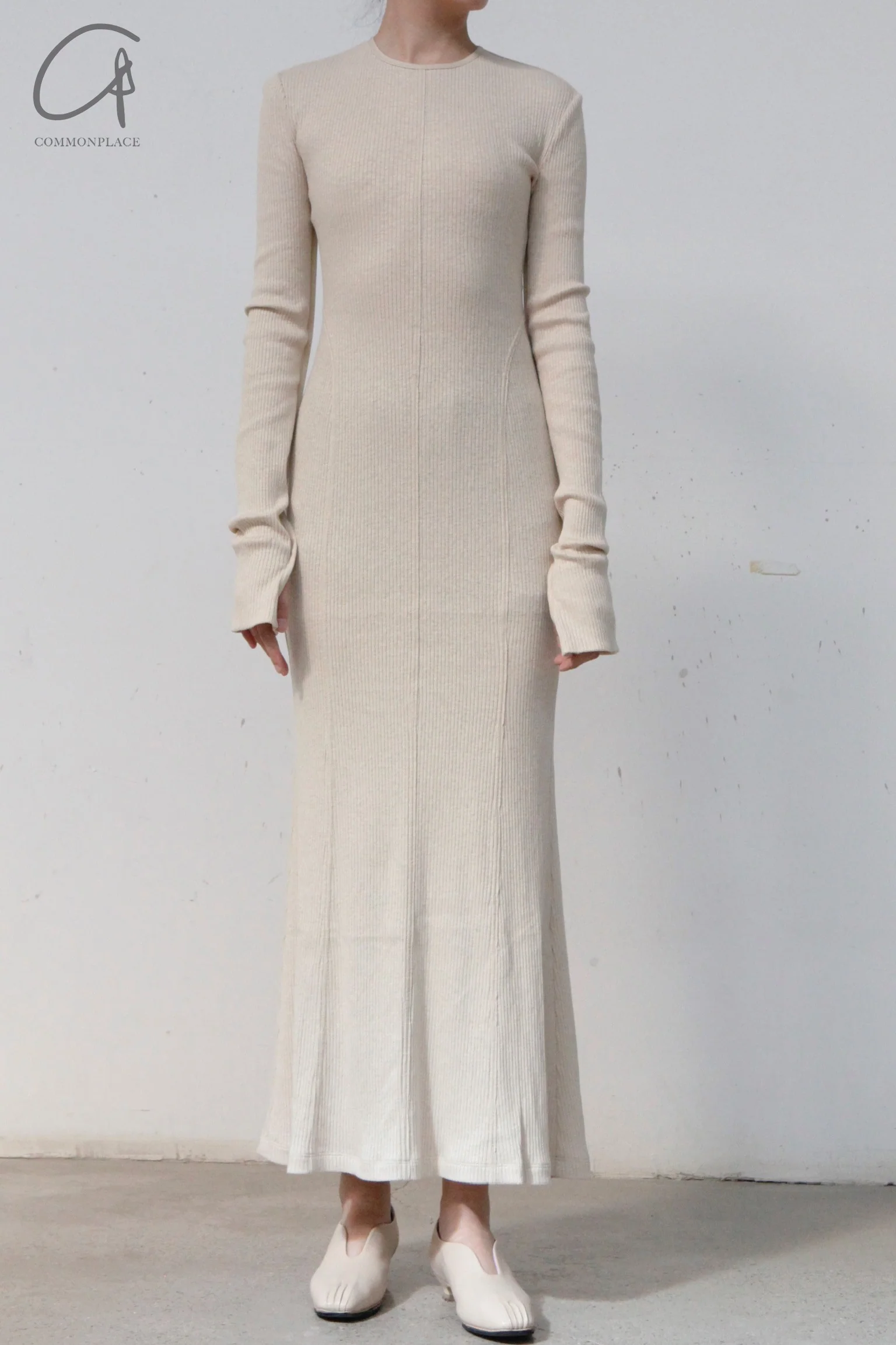 mame kurogouchi crew neck open back rib knit dress MM22SS JS026 beige - Image 3