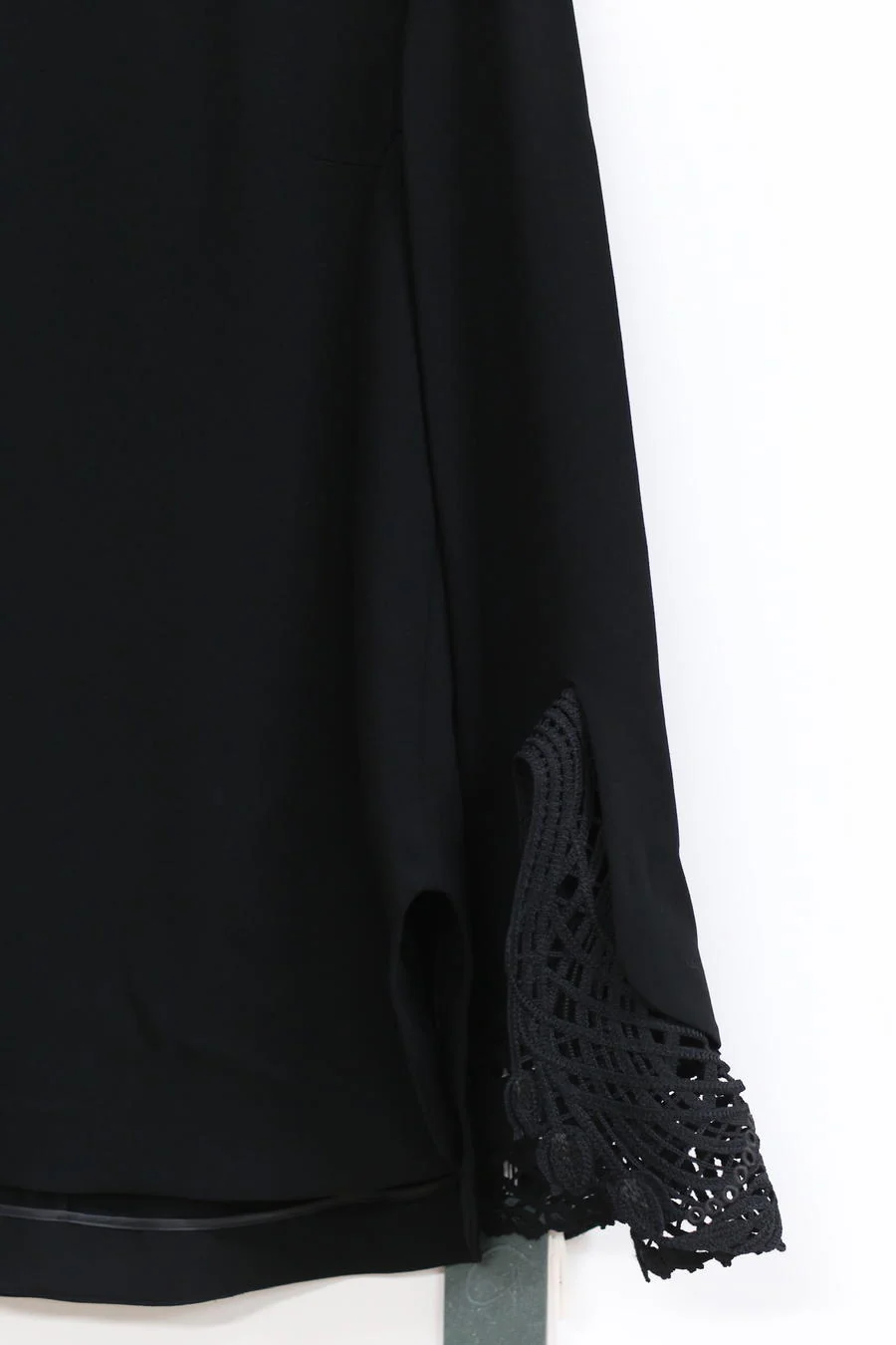 mame kurogouchi cuff cutout craft top MM22PS SH726 - Image 2