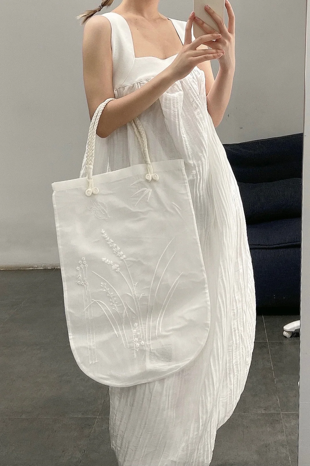 mame kurogouchi MM21SS AC306 floral embroidery handbag - Image 3