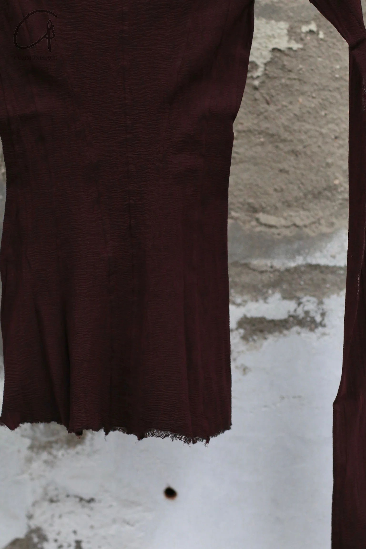 Marc Le Bihan 26909 V-neck tight stretch top 10 meters silk shrink MLB-26909-AUBERGINE 26909-E21 - Image 3