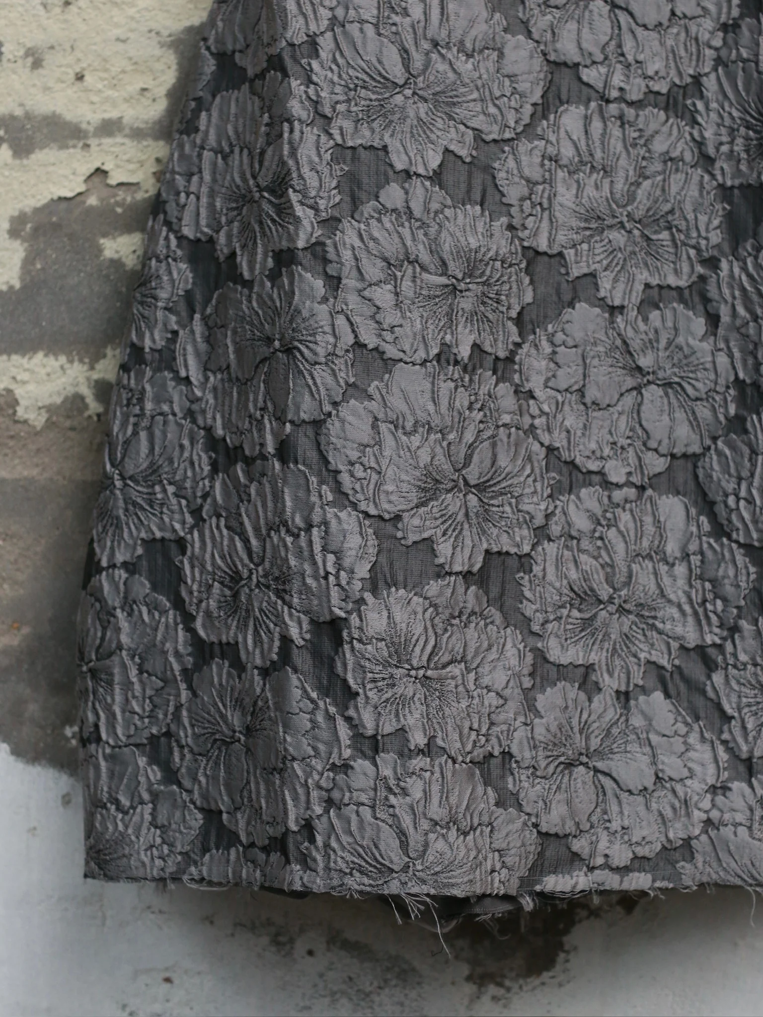 Marc Le Bihan Fall/Winter 2025 Anemone Tube Skirt 2540, French Handmade, MLB-2540-25AW-GRIS FONCE - Image 3