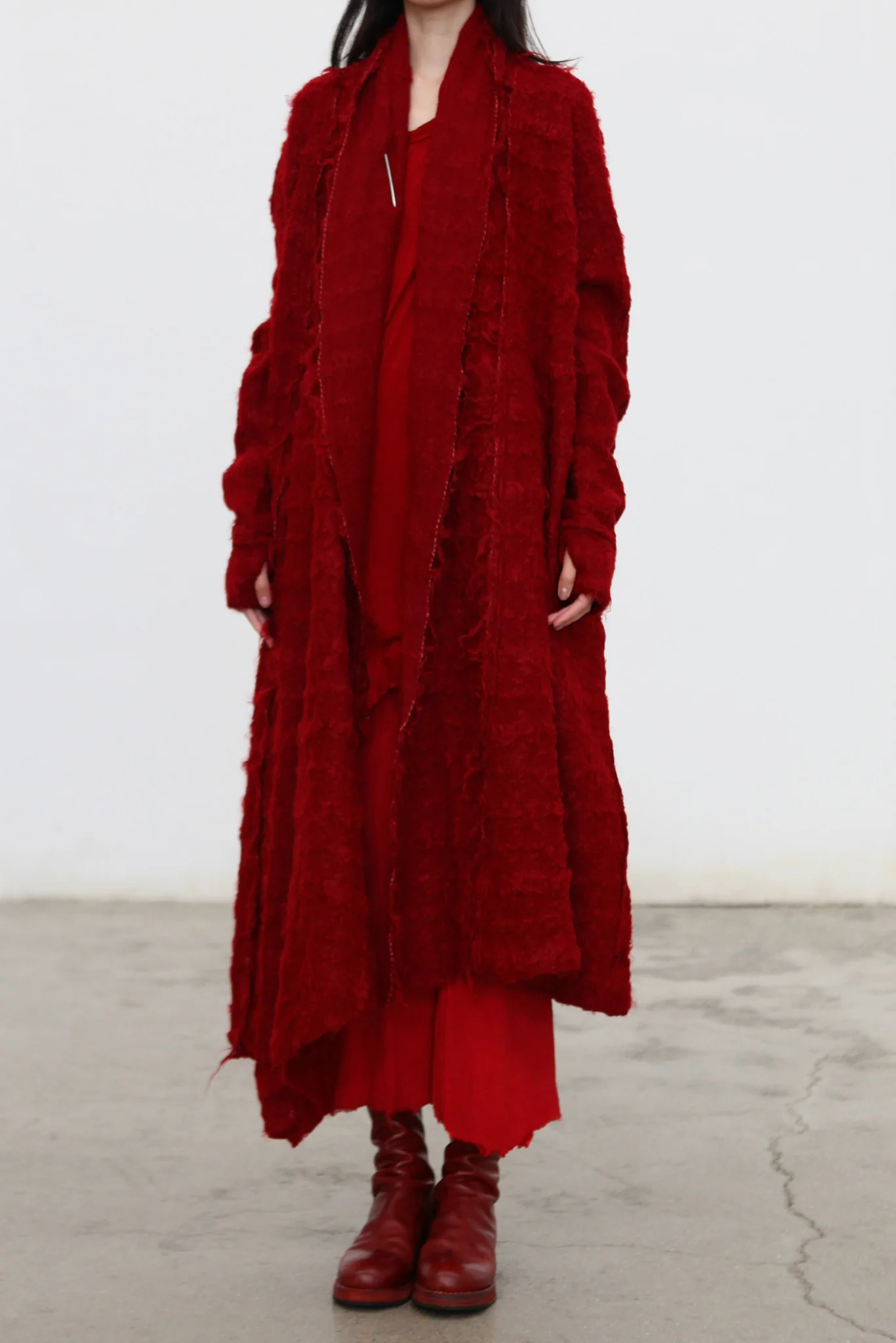 Marc Le Bihan Fall/Winter 2025 Long Cardigan with Brooch Decoration 2735 (France) MLB-2735-25AW-GUN - Image 2