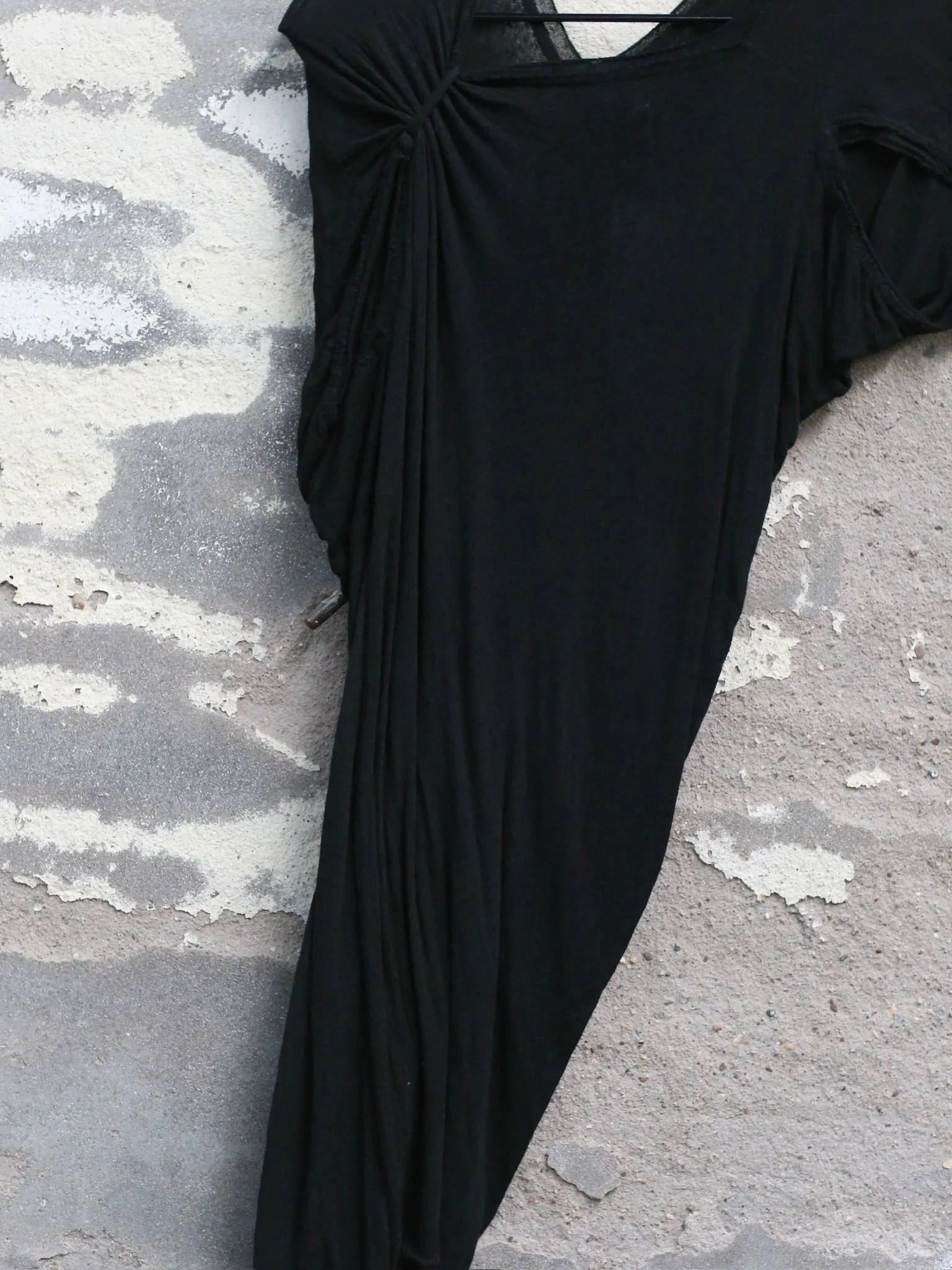 Marc Le Bihan Fall/Winter 2025 Short Off-Shoulder Dress MLB-2866-NOIR - Image 5