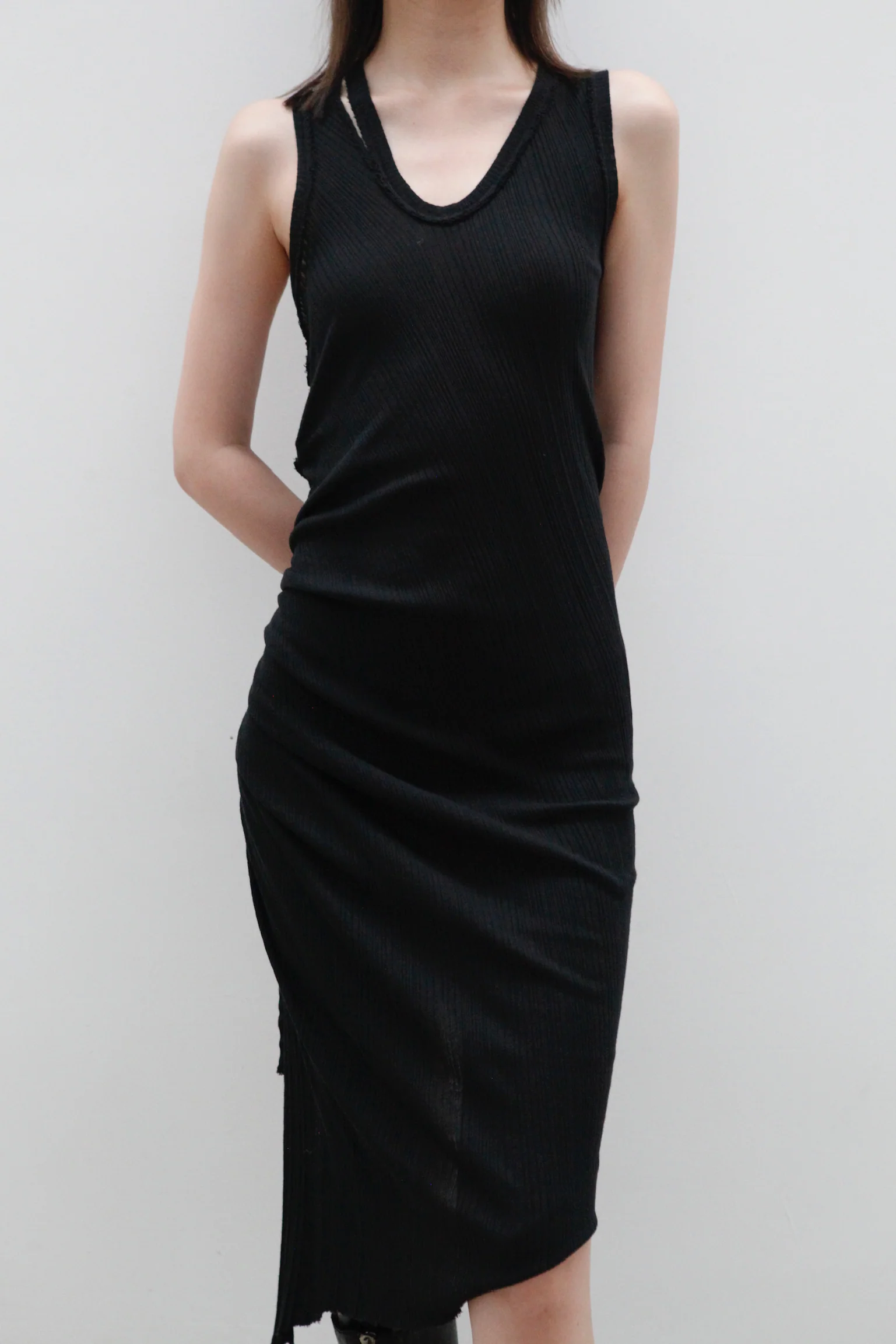 marc le bihan sleeveless pleated T-shirt 1867 E23 black - Image 3