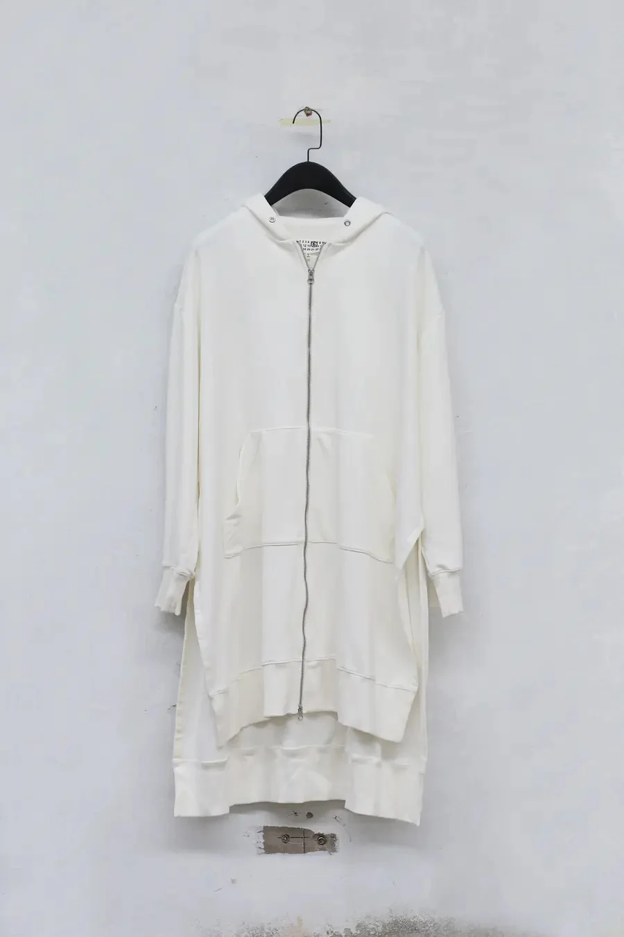 MM6 Sweatshirt S25454 101 - Image 7