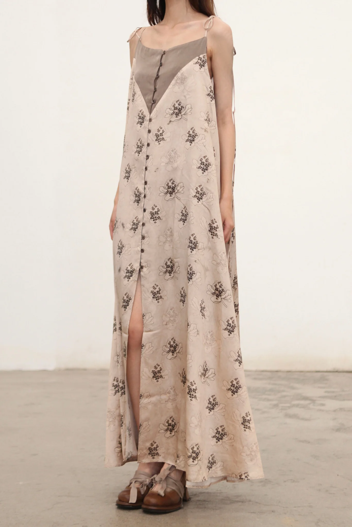 Mutedance 25 Autumn and Winter Splicing Suspender Dress Flower Dye MD-MD25FW118-khaki - Image 2