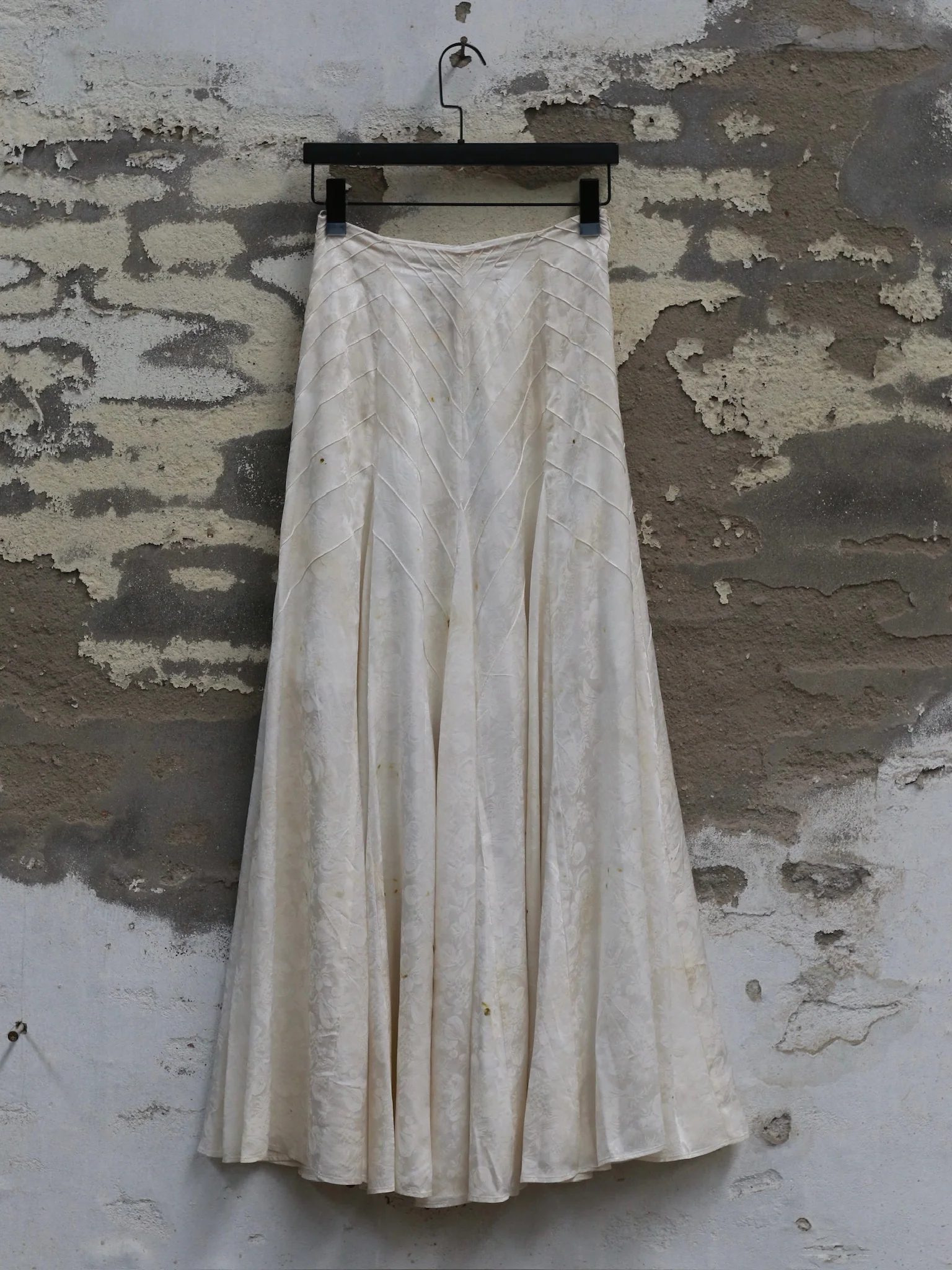 Mutedance 25 Autumn/Winter Waisted Swing Skirt Plant-dyed Highly Handcrafted MD-MD25FW86-hoary - Image 4