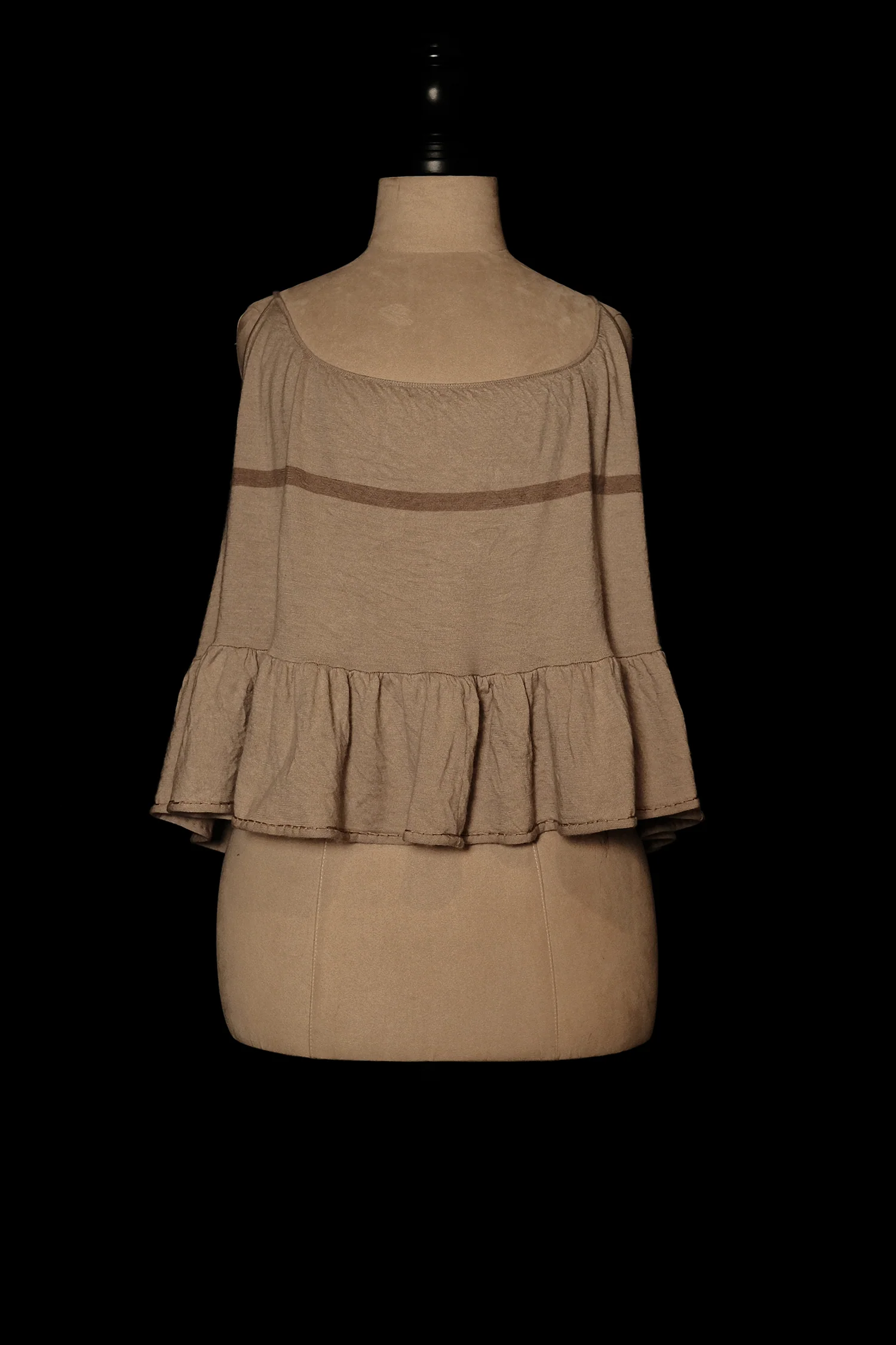 Mutedance Fall/Winter 2025 Knitted Vest MD-MD25FW157-beige - Image 5