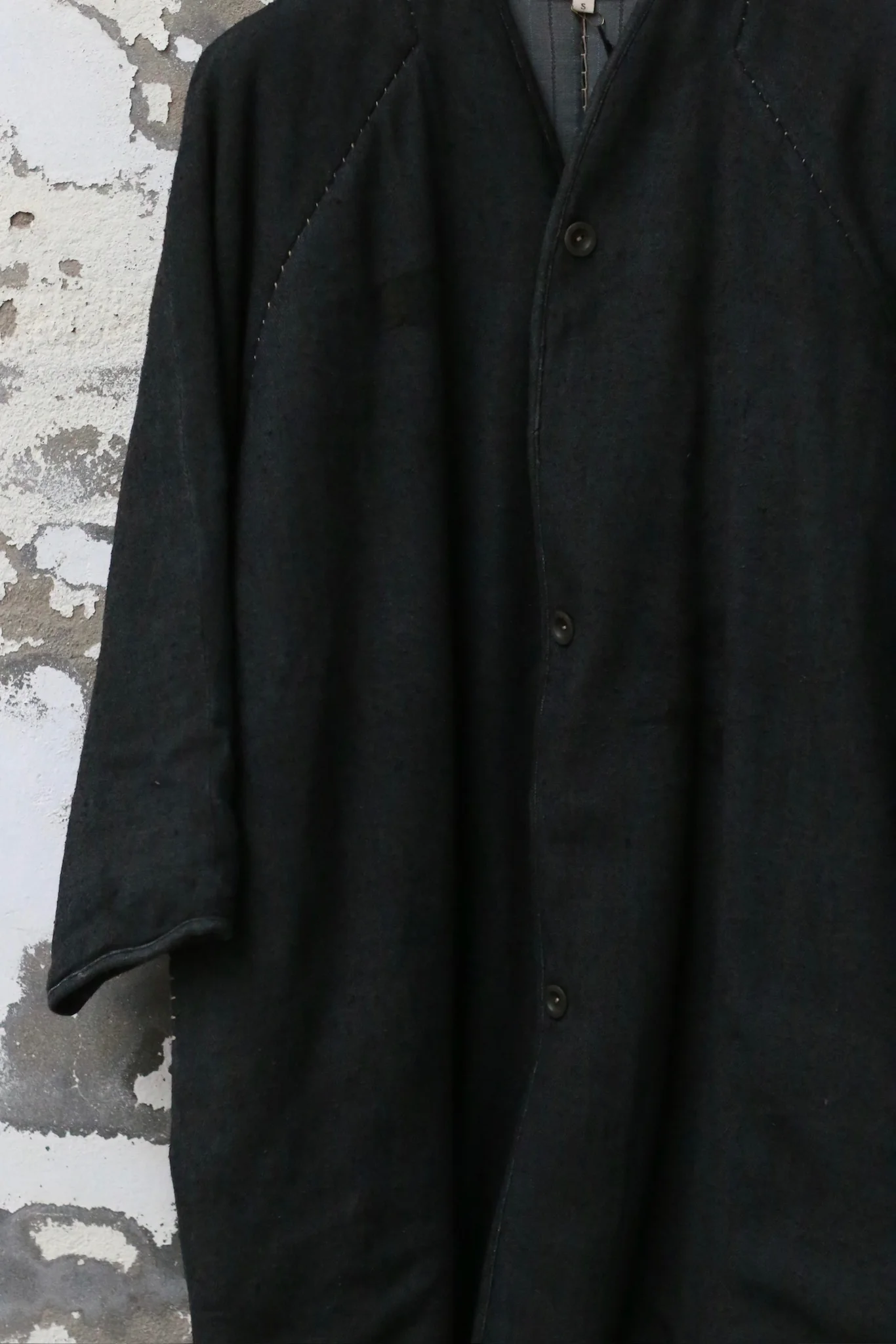 Mutedance Fall/Winter 2025 Mid-Length V-Neck Reversible Coat MD-MD25FW23-gray - Image 4