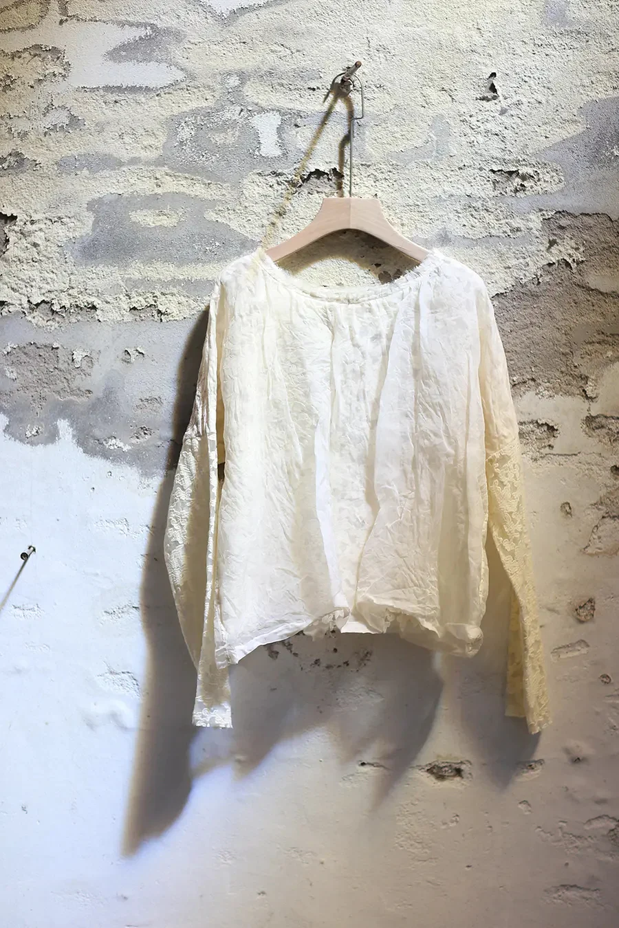 MUTEDANCE MD19FWMAL1-1 Jacquard stitching silk top - Image 6