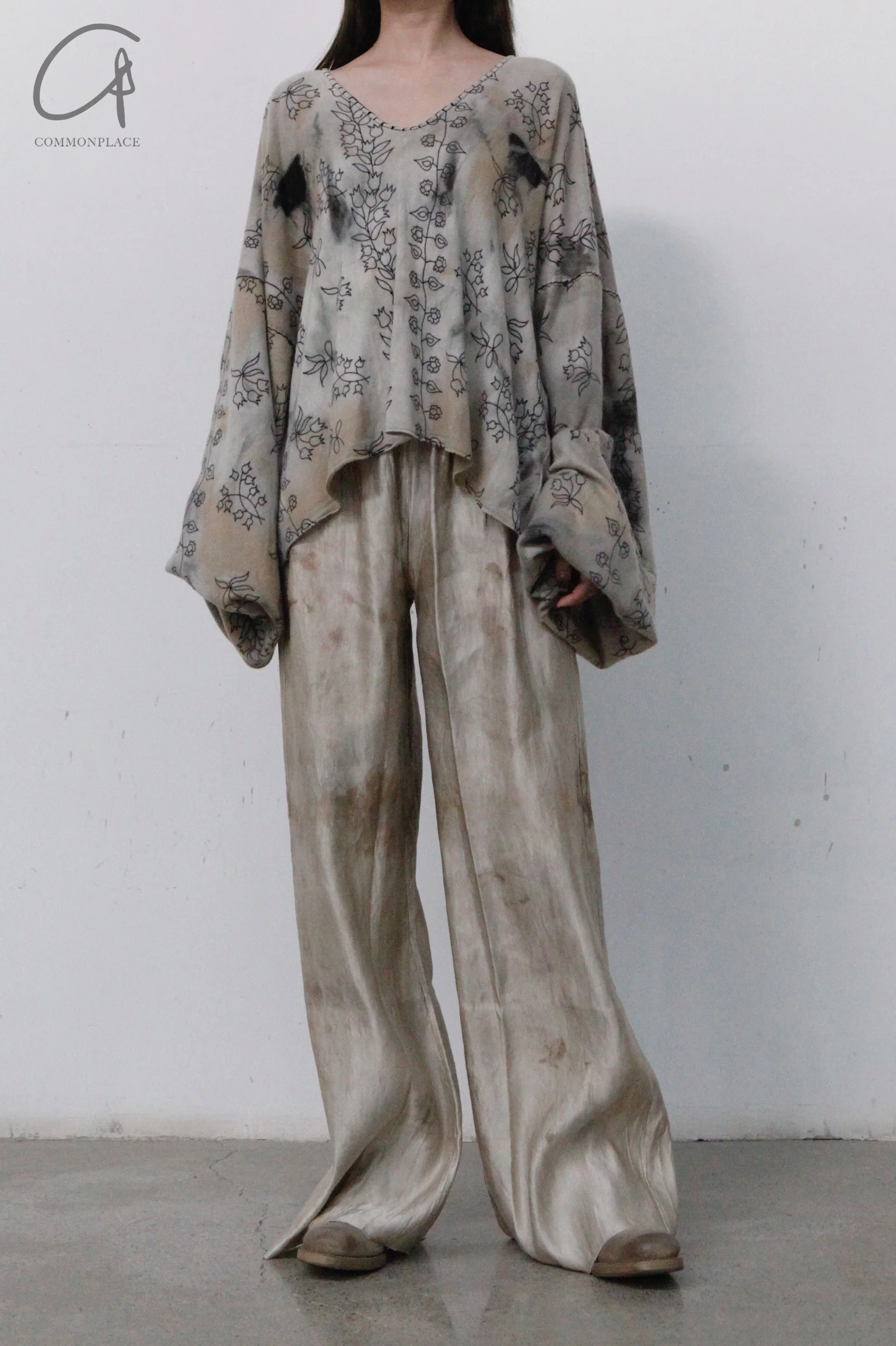 MUTEDANCE silk-pattern wide-leg pants MD22SS50 PM38 - Image 10