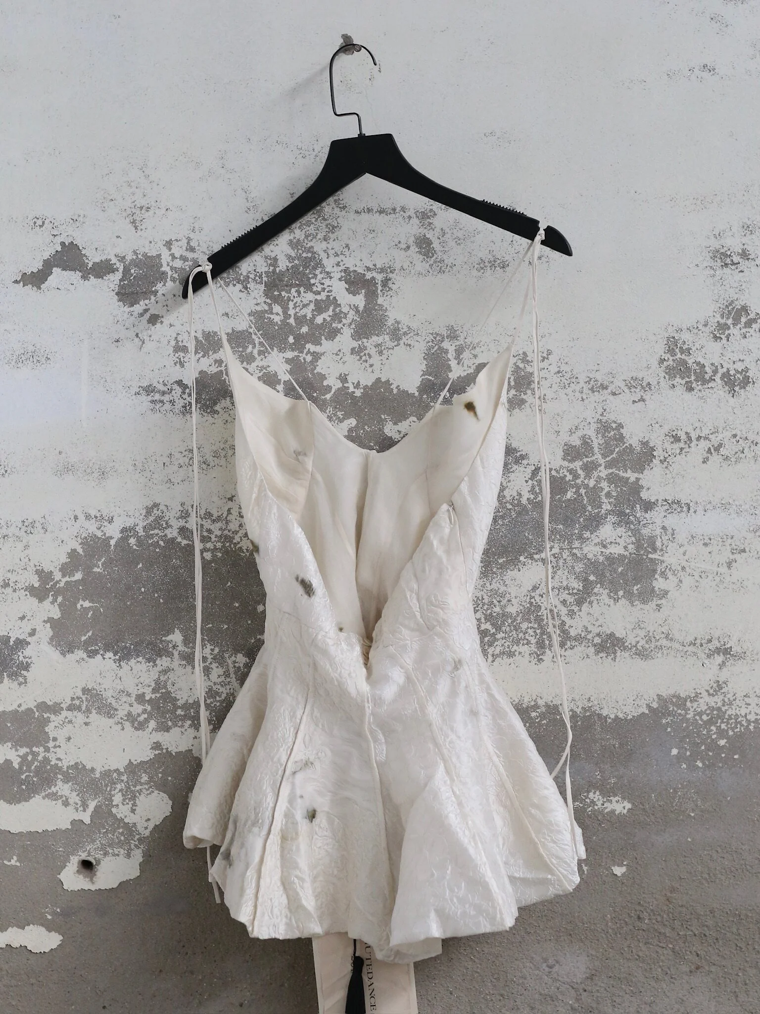Mutedance Spring/Summer 2026 Collection: V-neck Camisole Top/Vest with Fitted Waist MD-MD26SS02 (MD26SS01) - Image 10