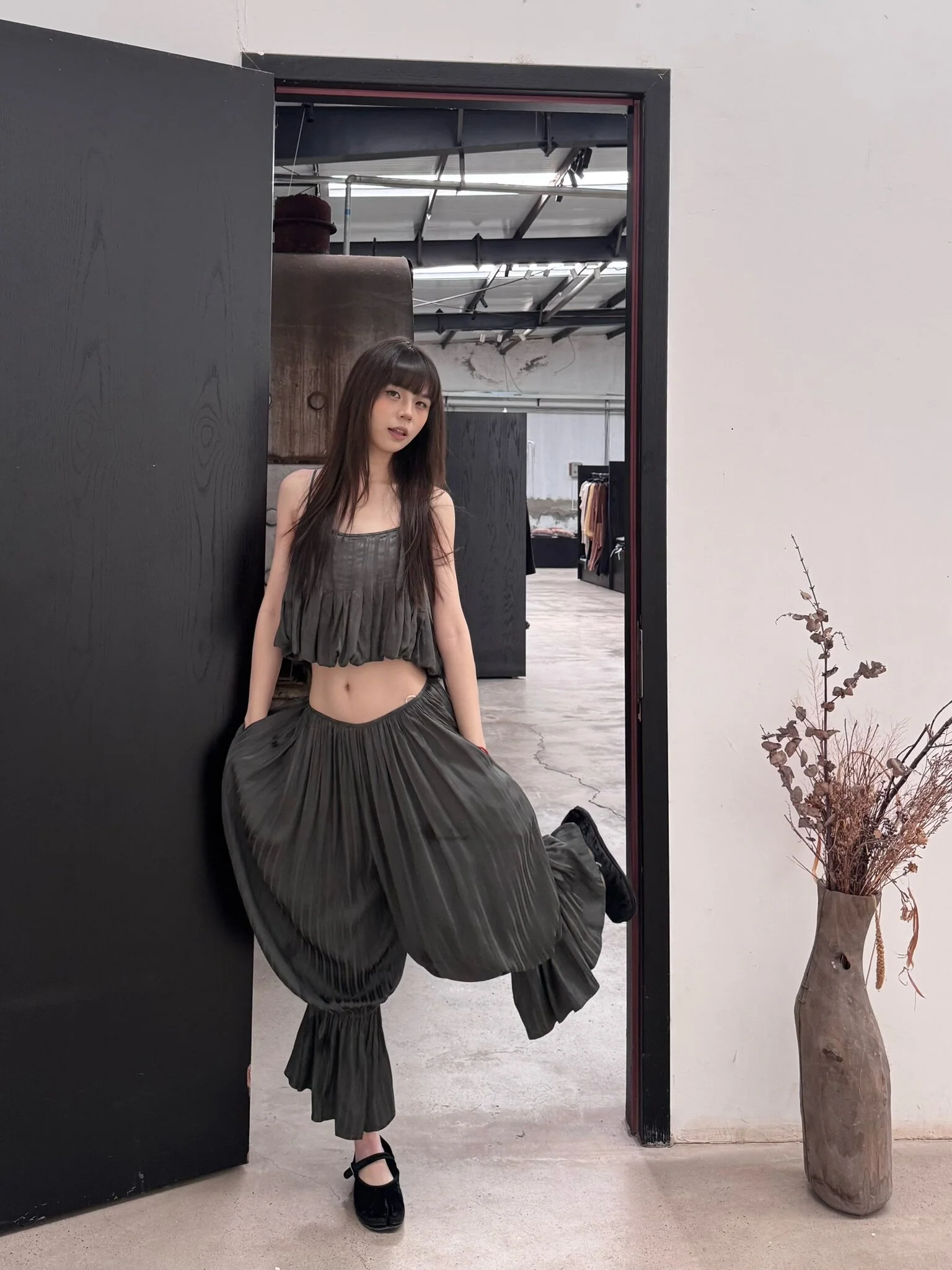 Mutedance Spring/Summer 2026 Elastic Waist Pants with Ruffled Hem, Plant Dye, MD-MD26SS120 - Image 16