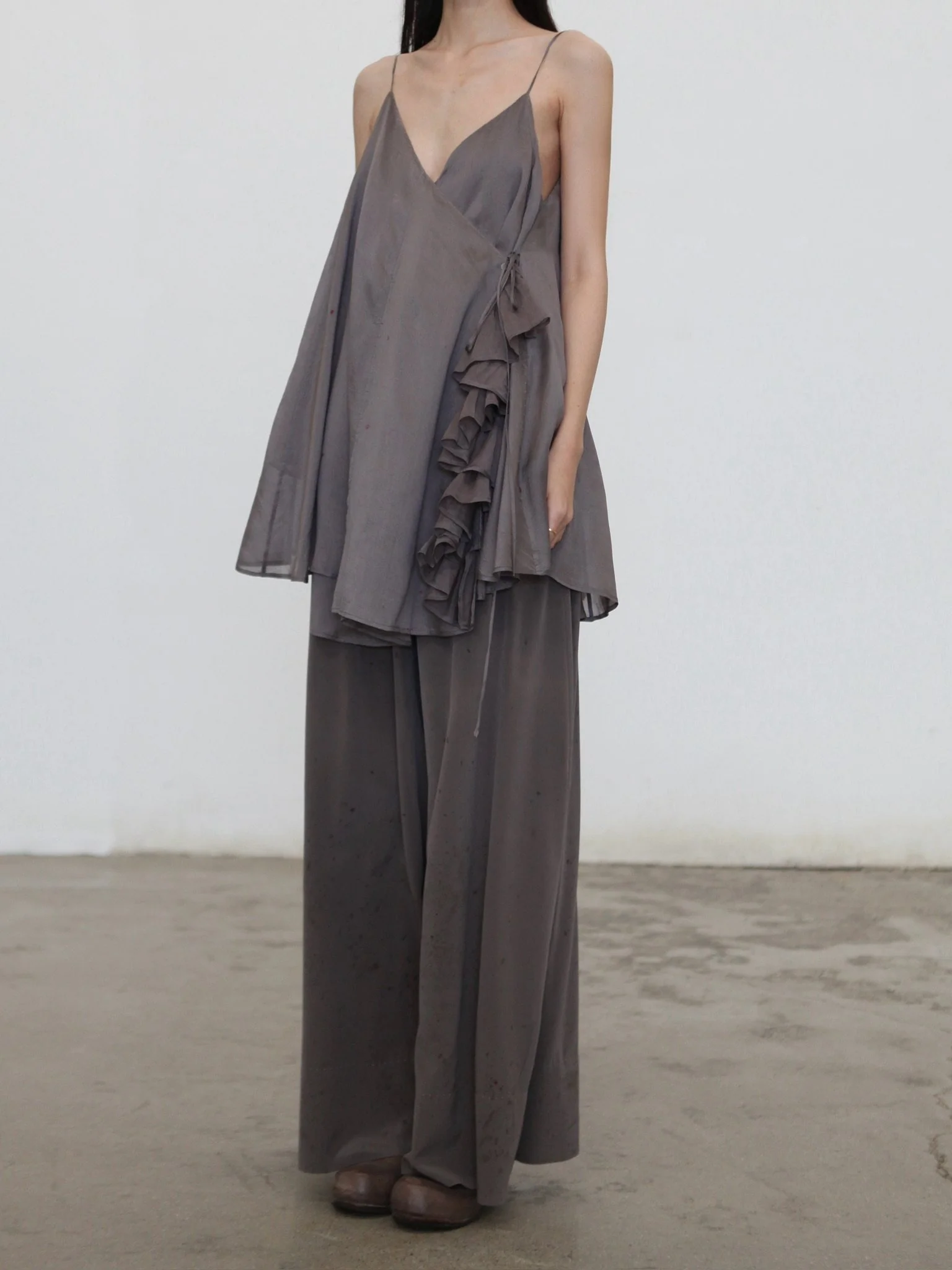 Mutedance Spring/Summer 2026 Irregular Loose-fitting Camisole MD-MD26SS39 - Image 4