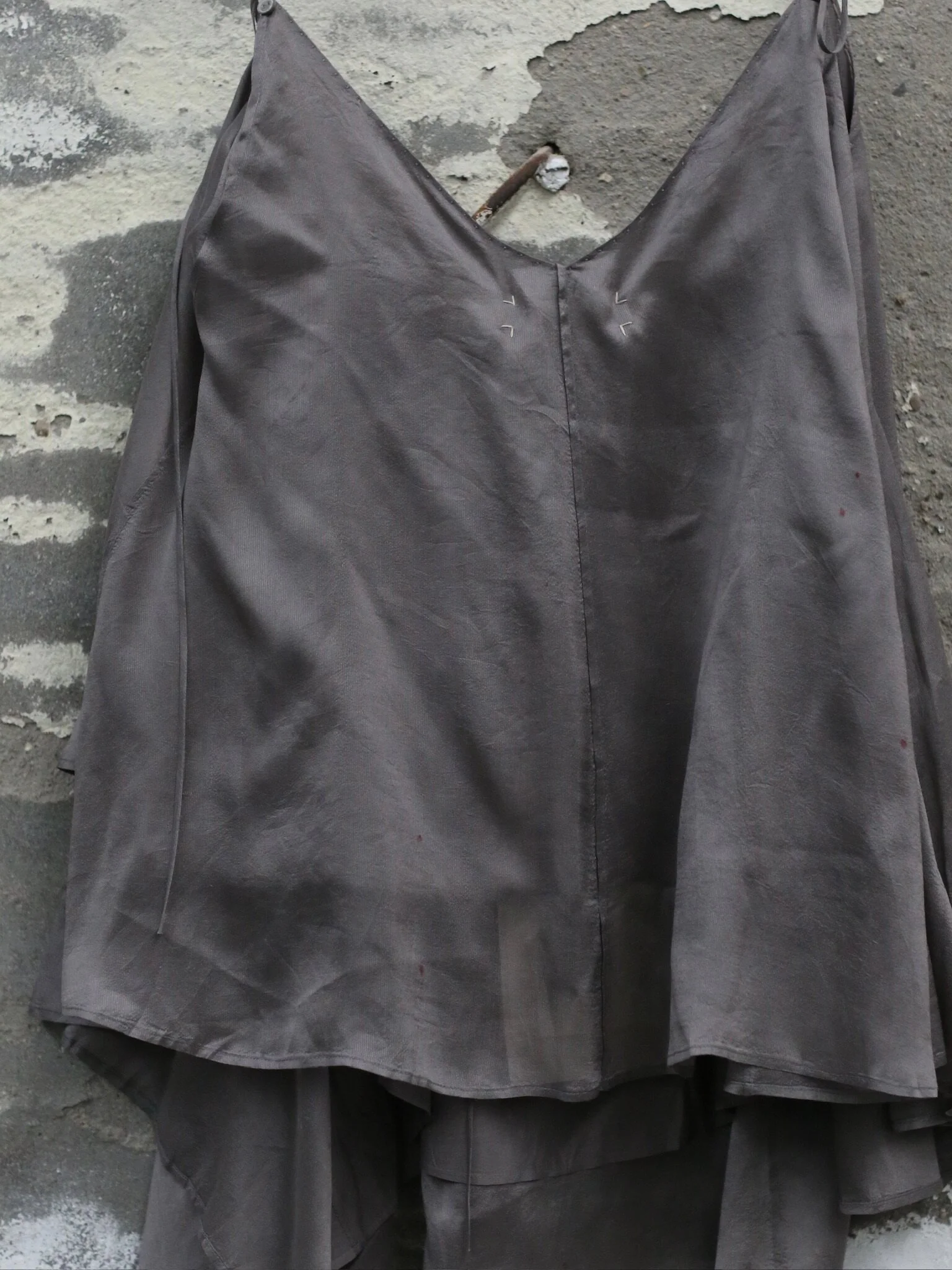Mutedance Spring/Summer 2026 Irregular Loose-fitting Camisole MD-MD26SS39 - Image 8