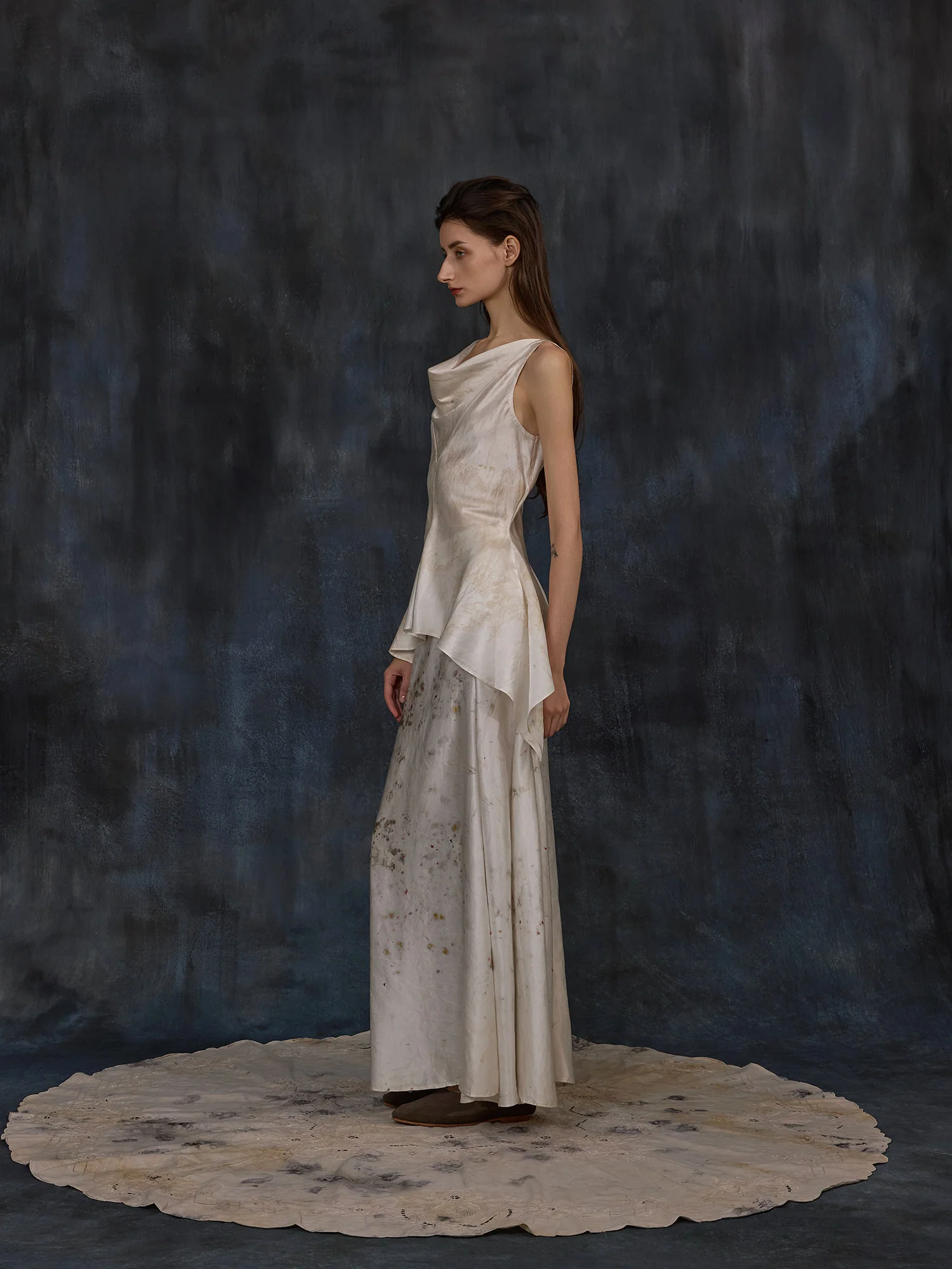 Mutedance Spring/Summer 2026 Vest with a Ruffled Neck and Fitted Waist MD-MD26SS94 - Image 12