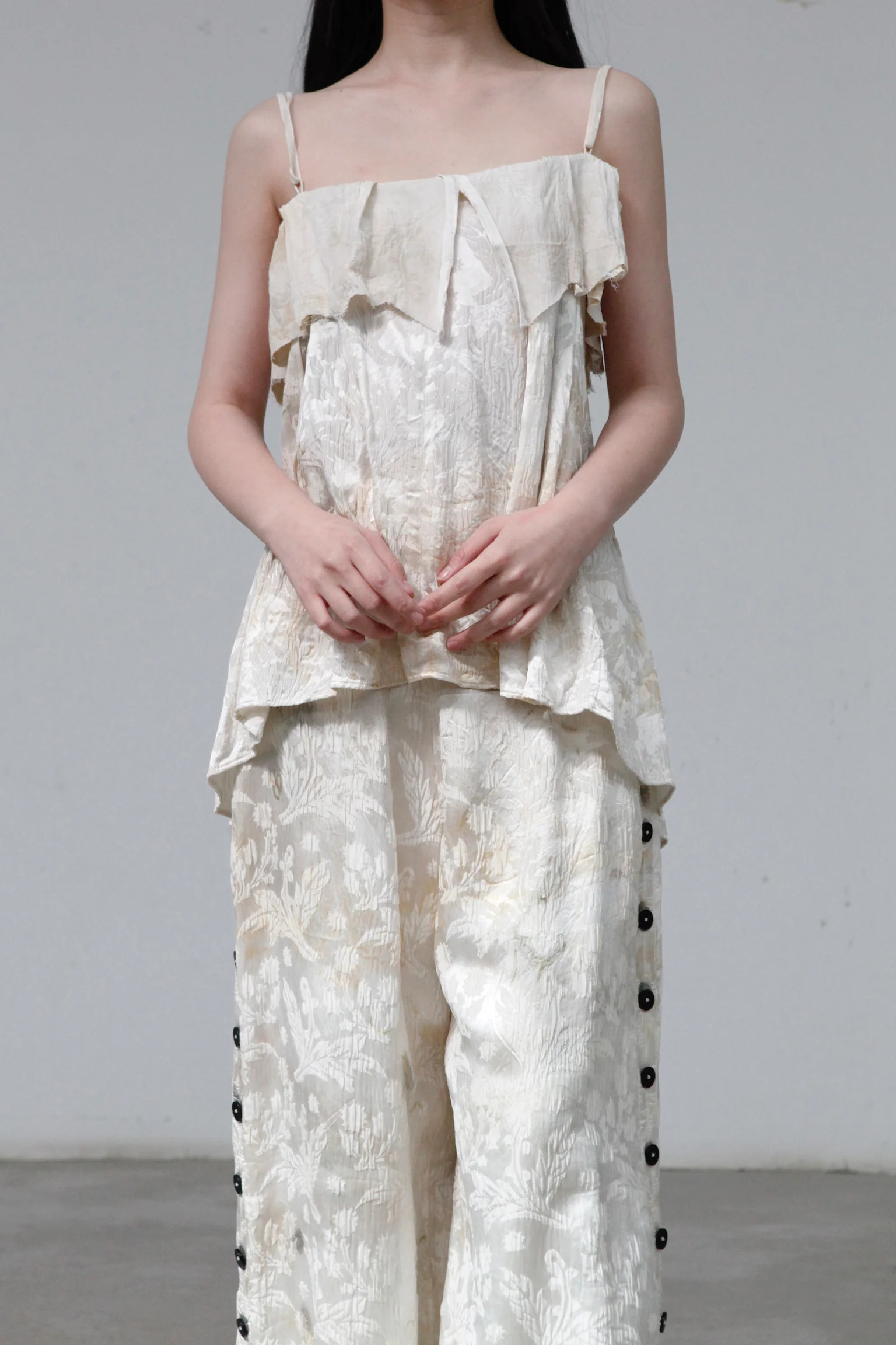 MUTEDANCE 23 Spring/Summer Handmade Flower Dye Vest Suspender Top MD-MD23SS81-HRB Flower Dye White 81 PM60 - Image 7