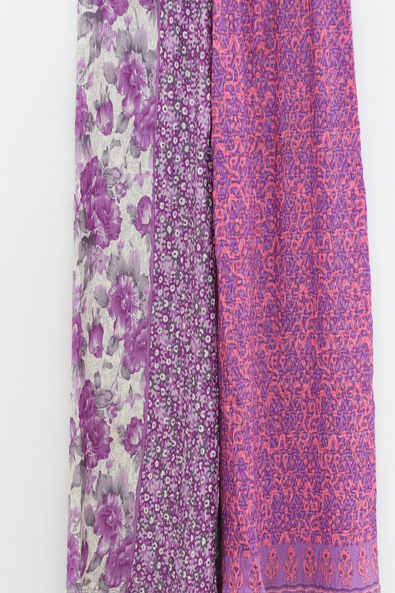 NAMAI Spring/Summer 2026 Tanvi Pleated Trousers, Stretch, Skin-Friendly, and Comfortable, Made of Recycled Cotton, NM-NMTS001-1 - Image 2