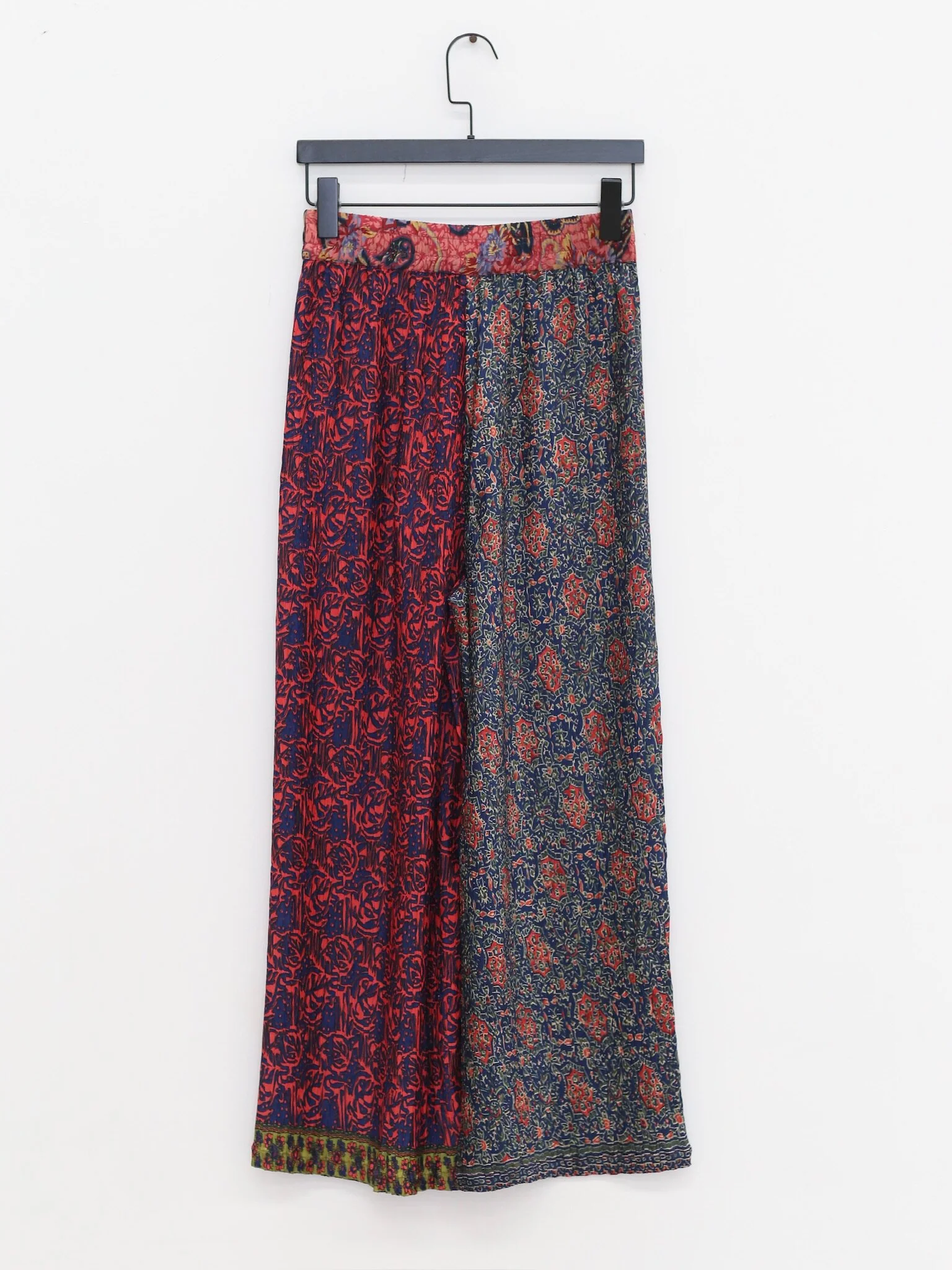 NAMAI Spring/Summer 2026 Tanvi Pleated Trousers, Stretch, Skin-Friendly, and Comfortable, Made of Recycled Cotton, NM-NMTS001-2 - Image 4