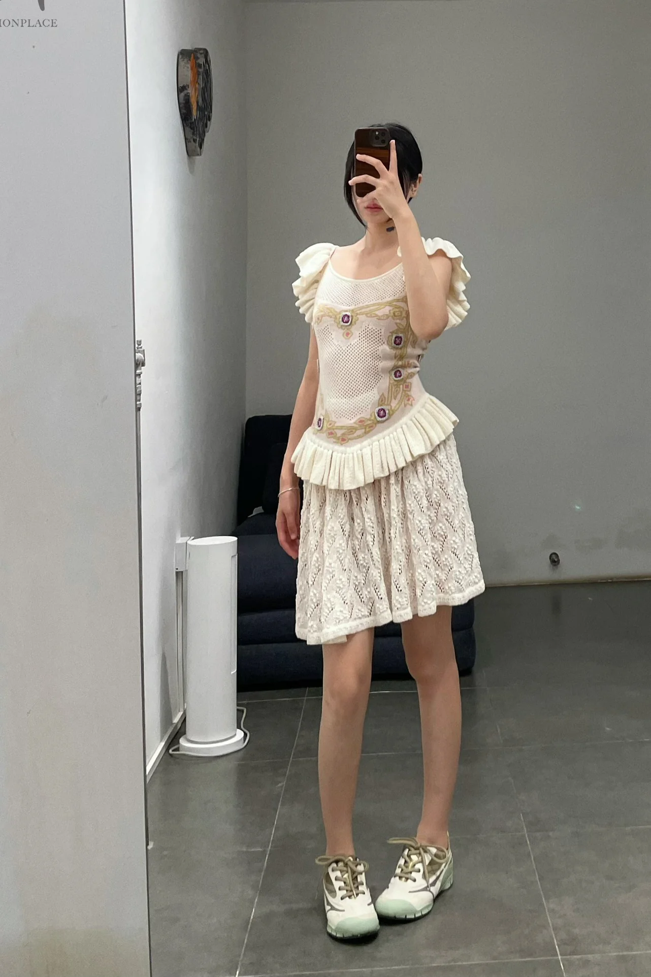 NAN KNITS 24 spring and summer gradient flower-shaped hollow skirt N24SSSK31 off-white - Image 8