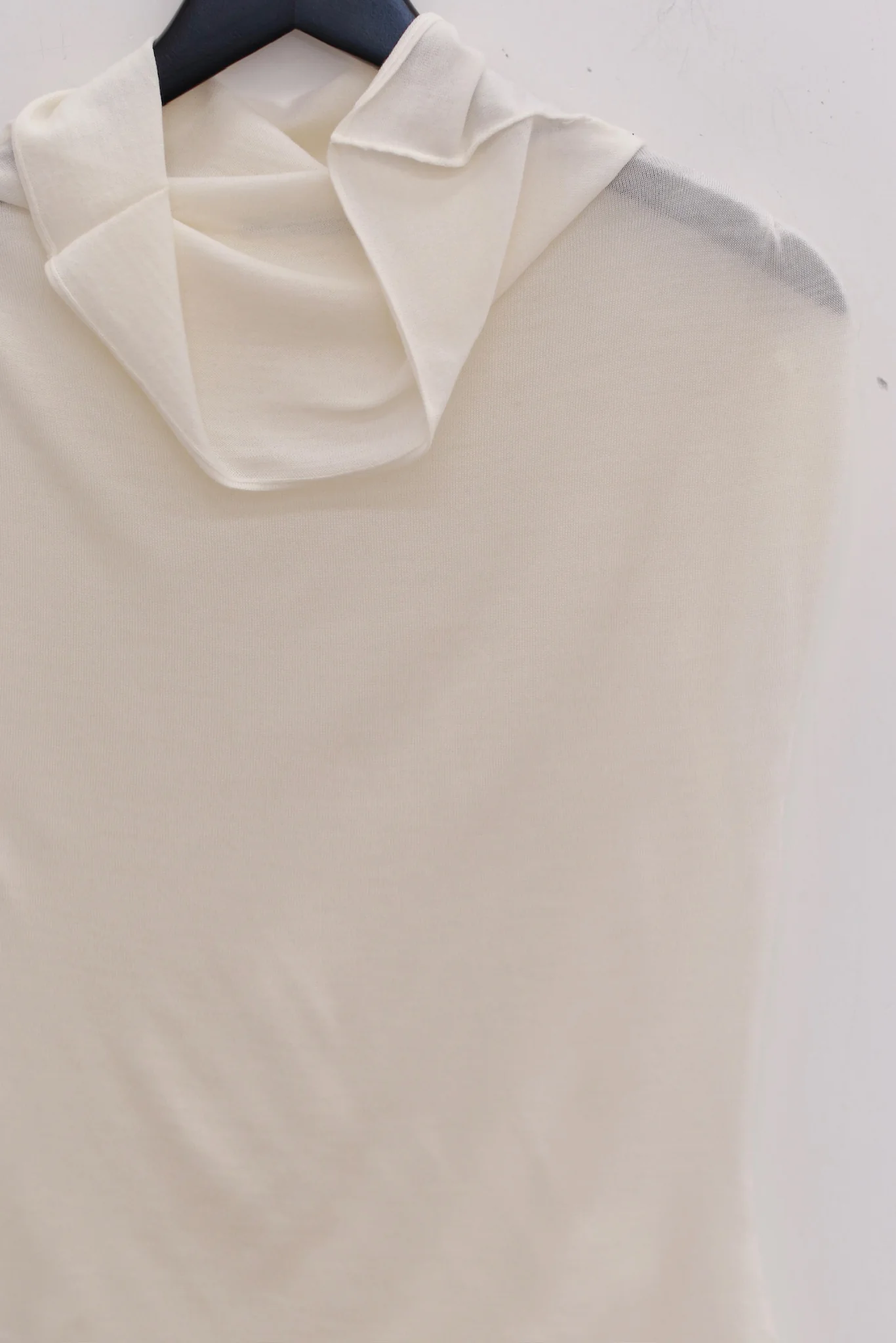NAN KNITS 25 Spring/Summer Turtleneck Beaded Wool Sleeveless Top NAN-N25SSVE06WHI-BAI White - Image 2