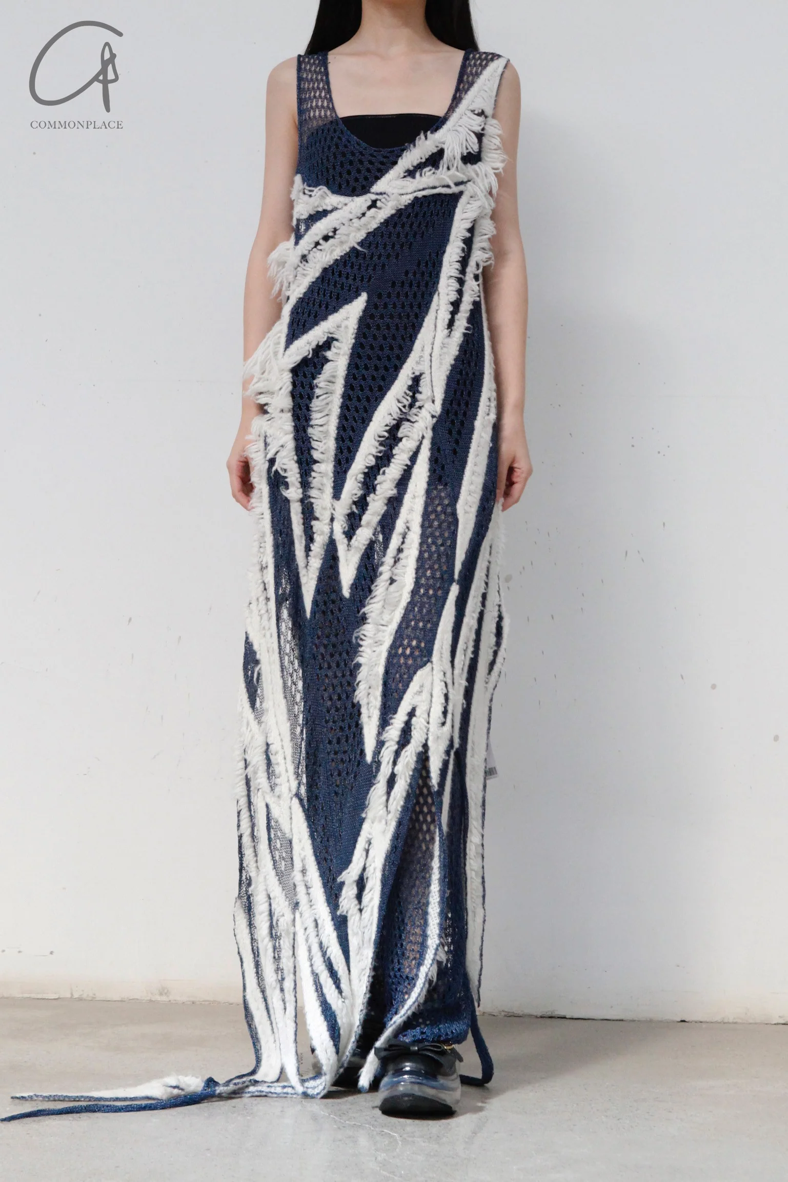 NAN KNITS geometric floating line wooly sleeveless long skirt (with inner layer) NAN-22111681-LANBAI-F - Image 2