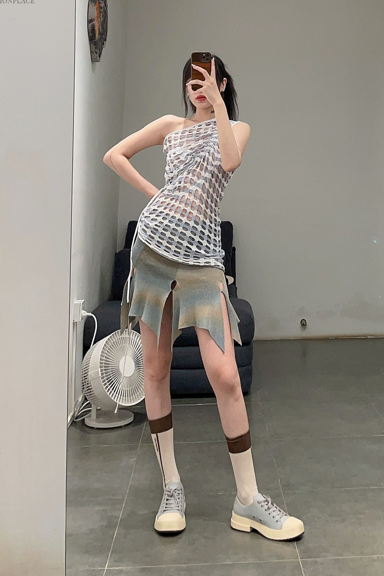NAN KNITS Gradient Eyelet Drawstring One Shoulder Tank Top 22051661 Off-White - Image 9