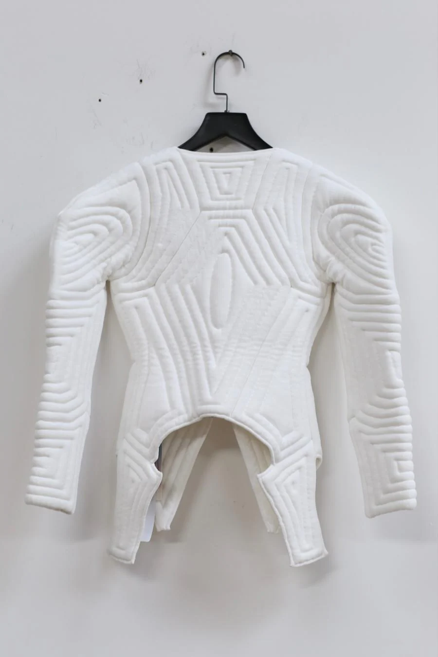 NAN KNITS Waist Cutout Body Jacket 22011016 - Image 4