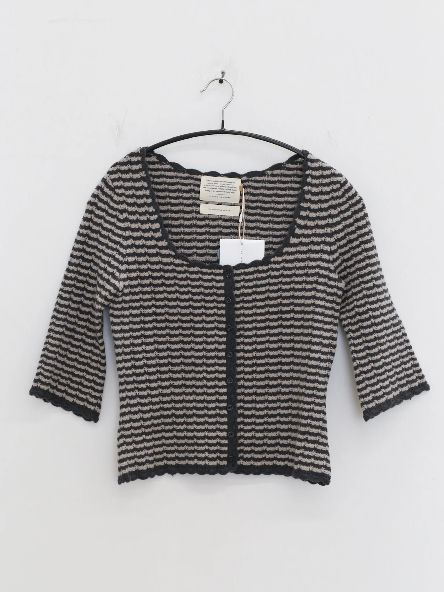 o cloche code 25 Fall/Winter Black and White Floral Cardigan Merino Wool Knit for Women OCC-OH01K863-WHMHS Ebony Black/Grey Stone - Image 4