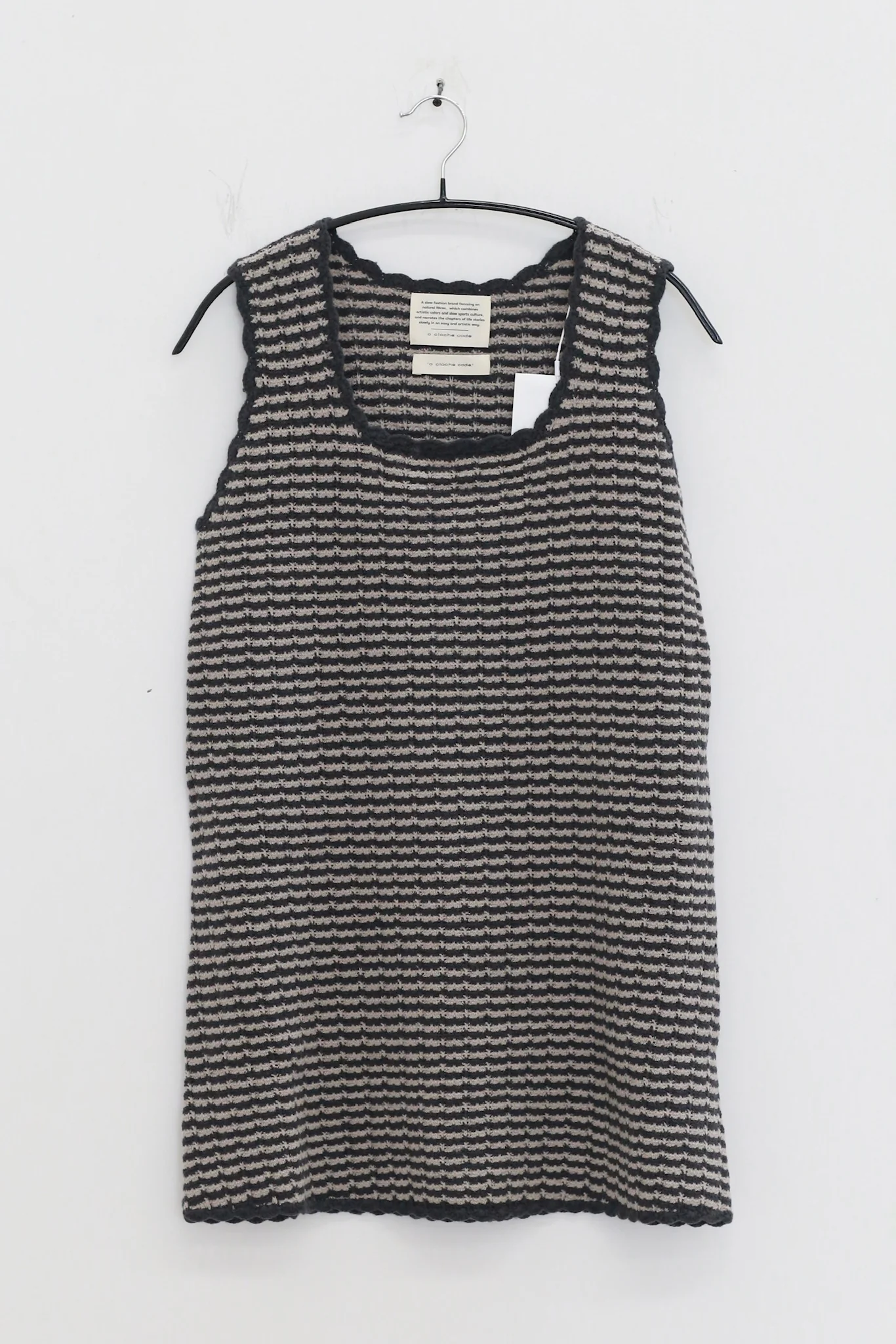 o cloche code 25 Fall/Winter Black and White Floral Knitted Vest Dress, Merino Wool Knit OCC-OH01Q864-WMHSH, Ebony Black/Grey Stone