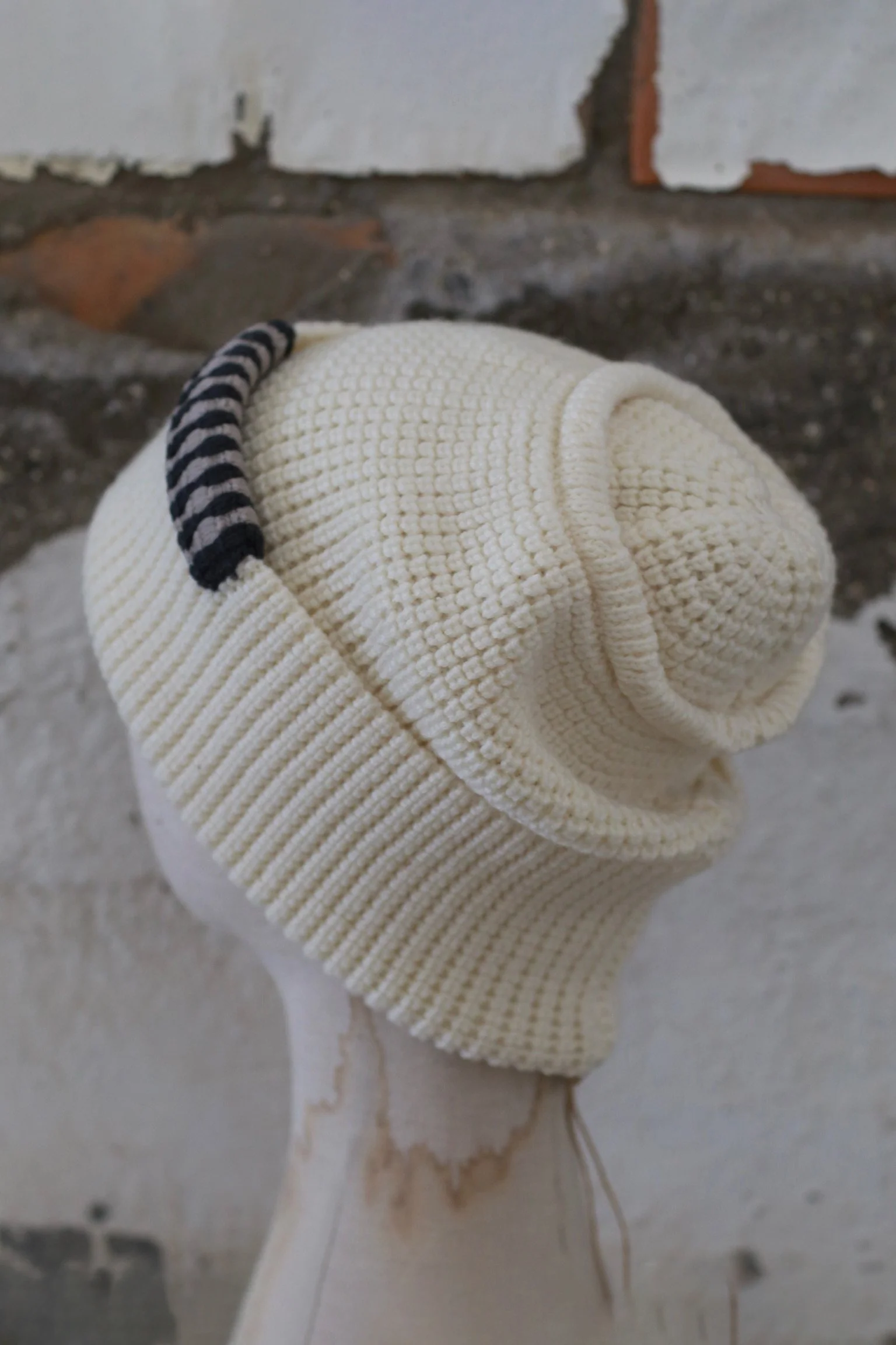 o cloche code 25 Fall/Winter Chunky Knit Brim Hat OCC-OH01S907-WB (Soft Matte White) - Image 2
