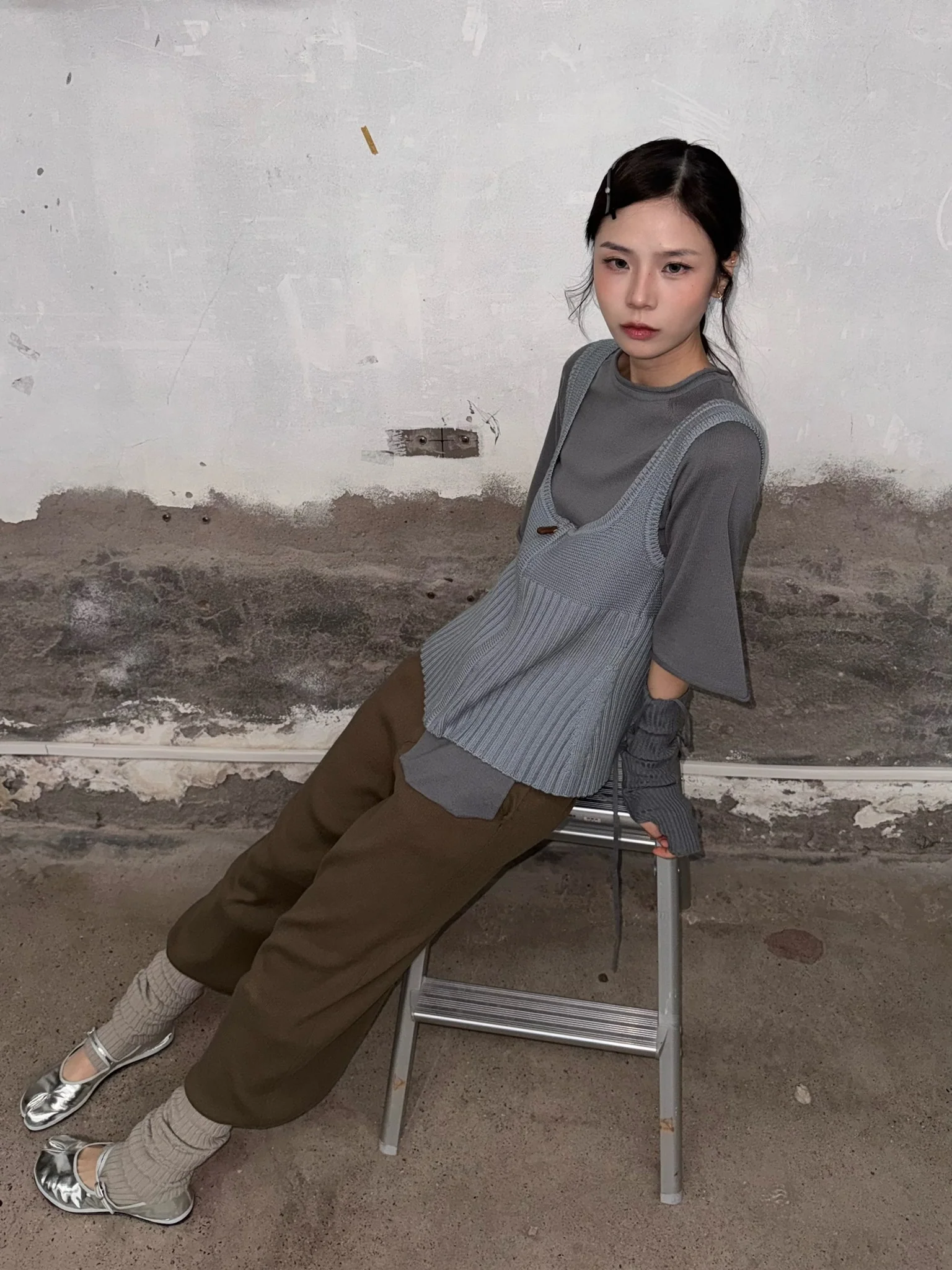 o cloche code 25 Fall/Winter Chunky Knit Low-Neck Vest, Merino Wool Knit OCC-OH01T890-HL Pastel Gray-Blue - Image 13