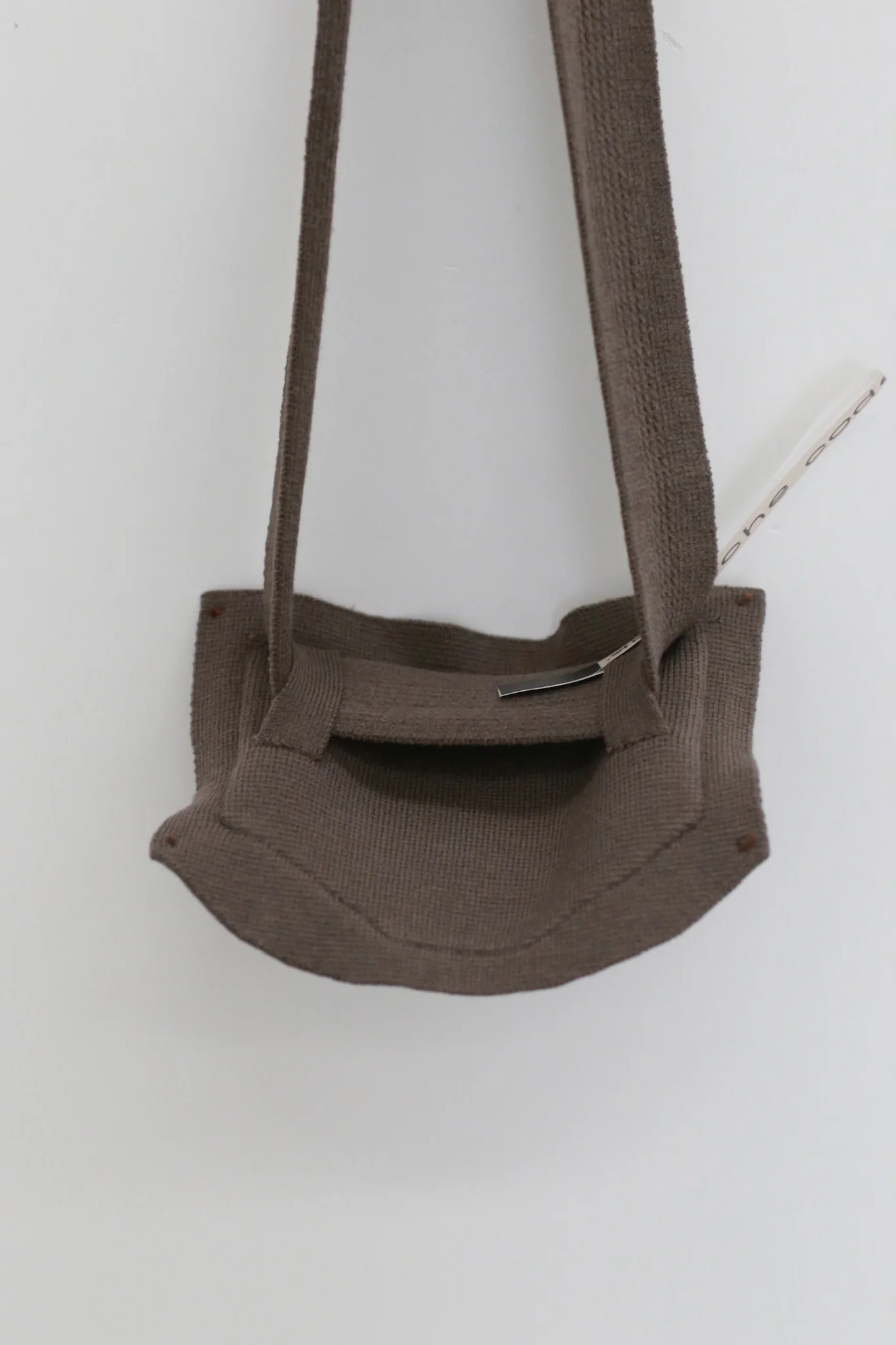 o cloche code 25 Fall/Winter Chunky Needle Button Waist Bag OCC-OH01S900-HH ADDLE Gray-brown - Image 3