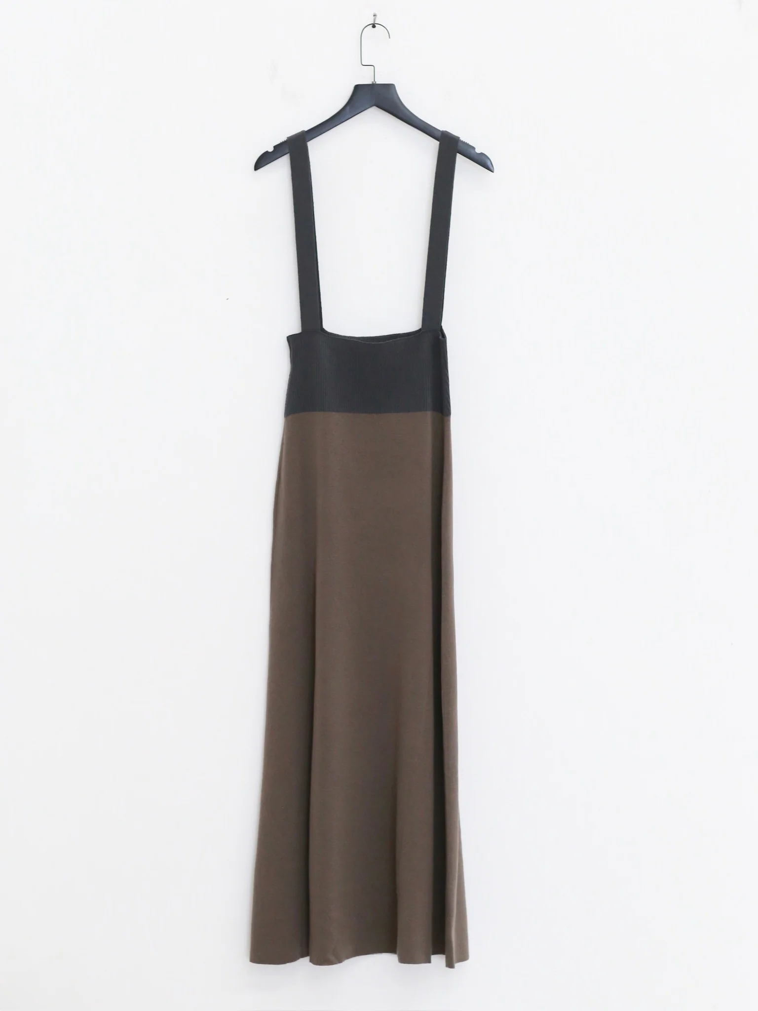 o cloche code 25 Fall/Winter Double Shoulder Suspender Maxi Dress Merino Wool Knit OCC-OH01Q857-WMHHH Ebony Black/Taupe - Image 4